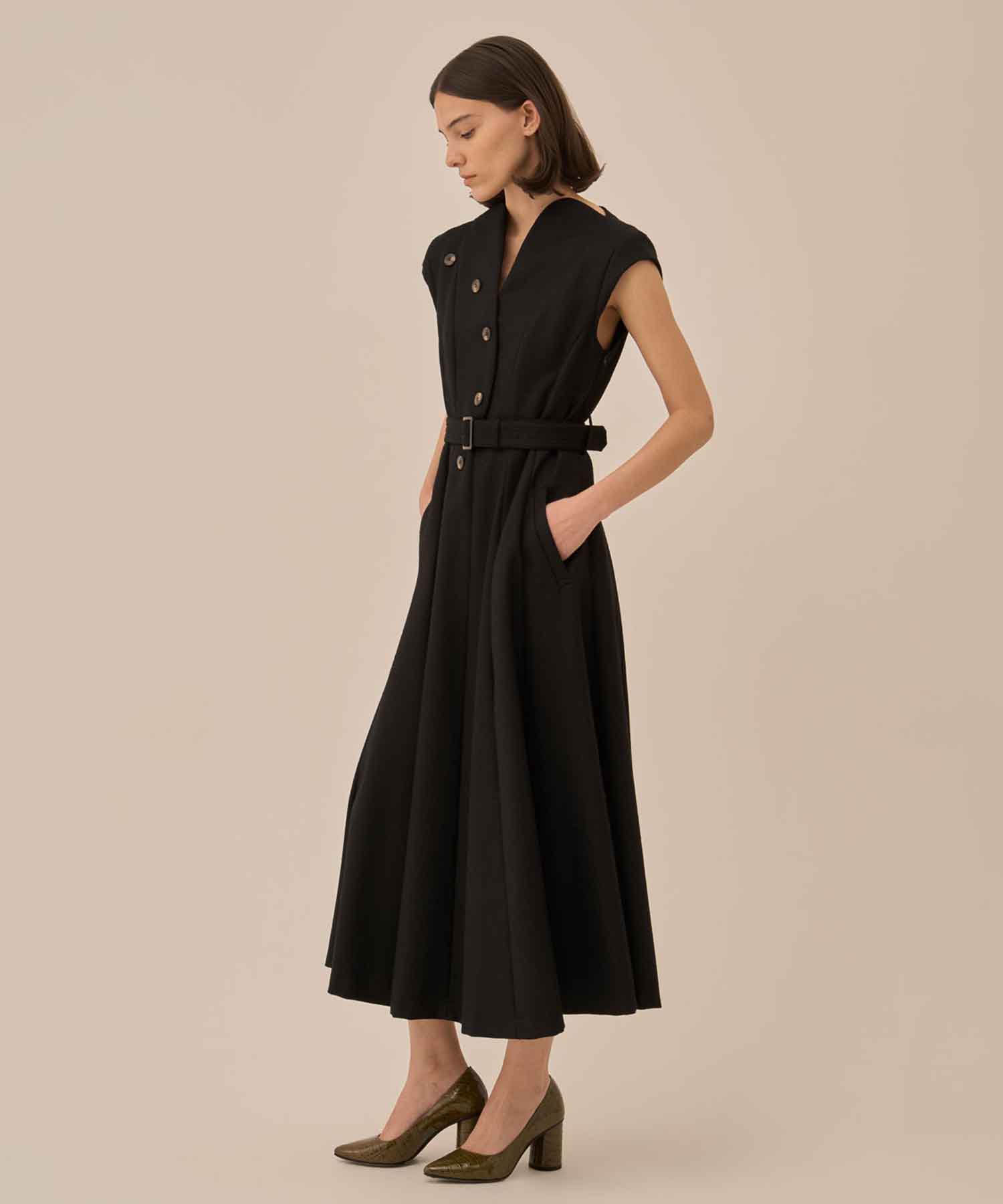 Sesilia dress AKIRANAKA