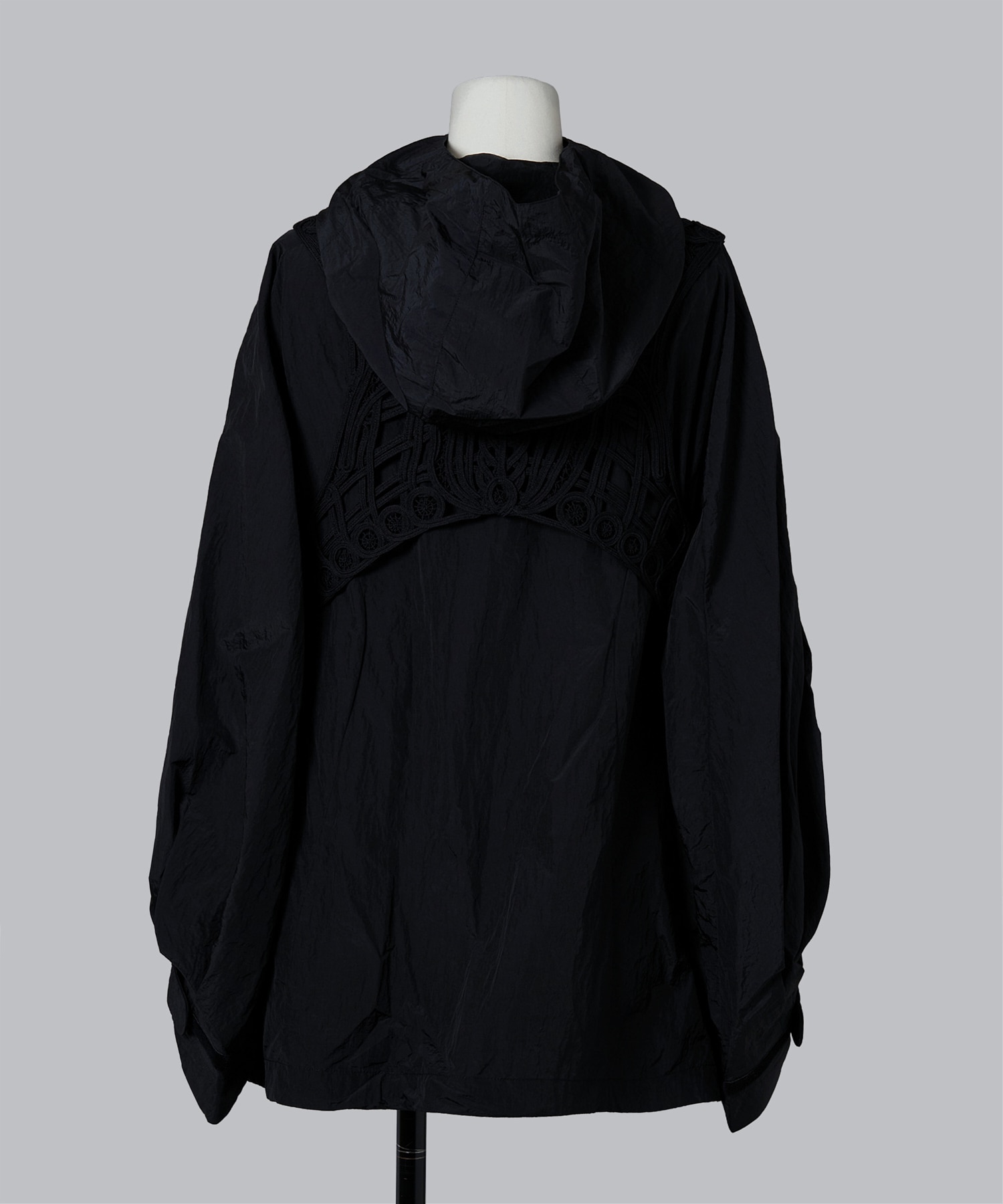 Nylon Oversized Jacket with Cording Embroidery Vest Mame Kurogouchi