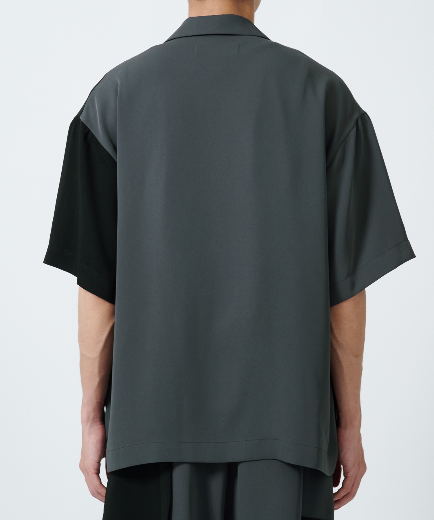 〈別注〉Double Cloth Asymmetrical Short Sleeve Jacket CULLNI