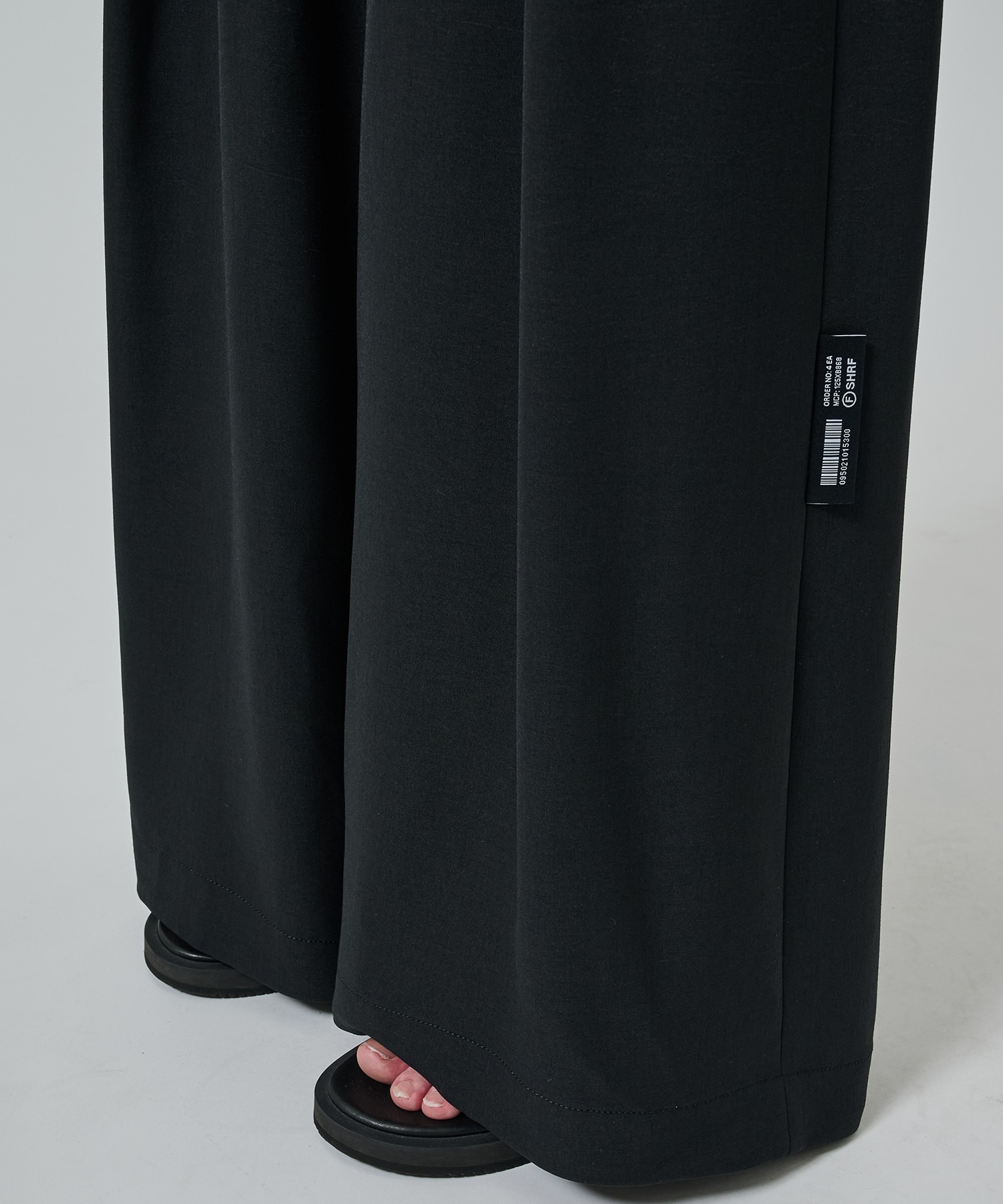 WIDE SLACKS SHAREEF