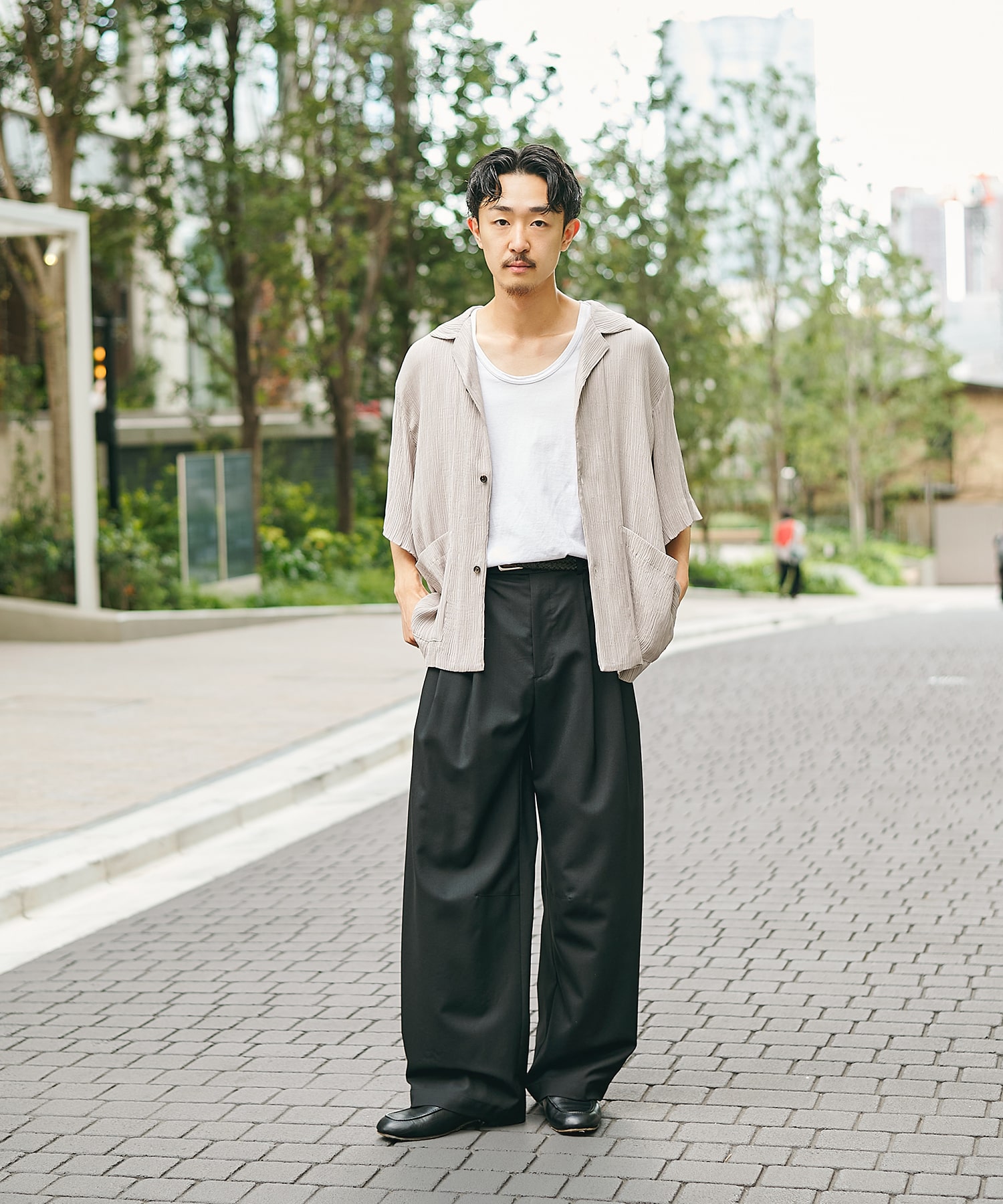 2Tuck Curve Slacks STUDIOUS