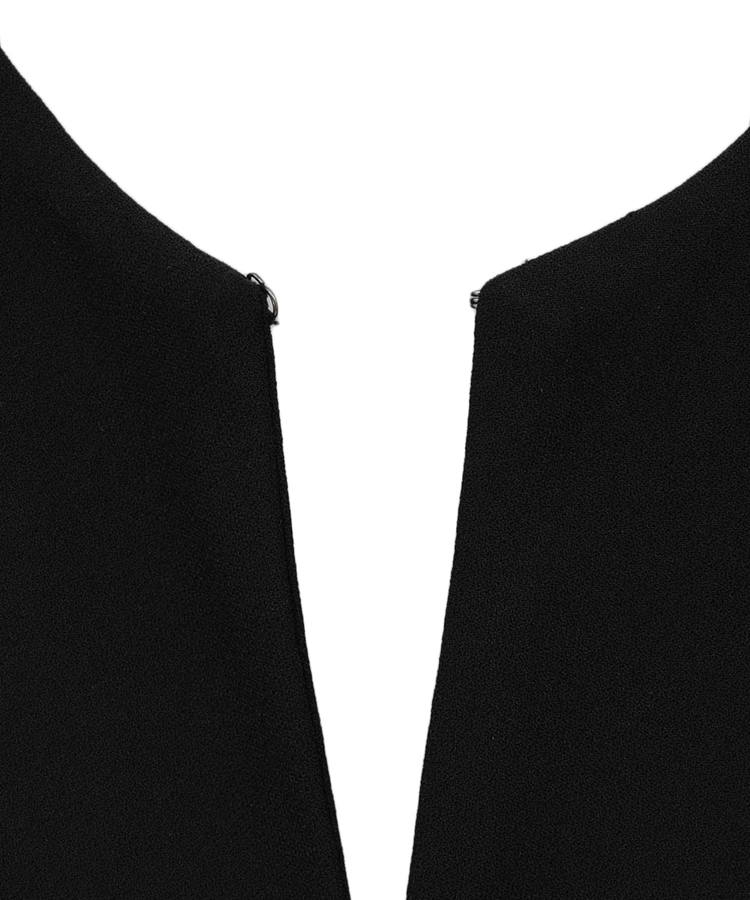LAYERED BACK OPEN ONEPIECE CLANE