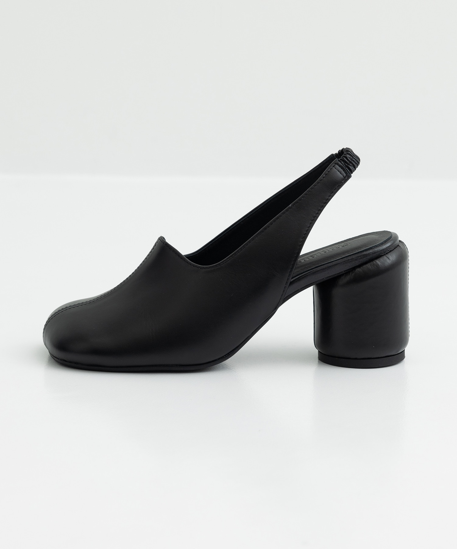 Round Shaped Slingback STUDIOUS