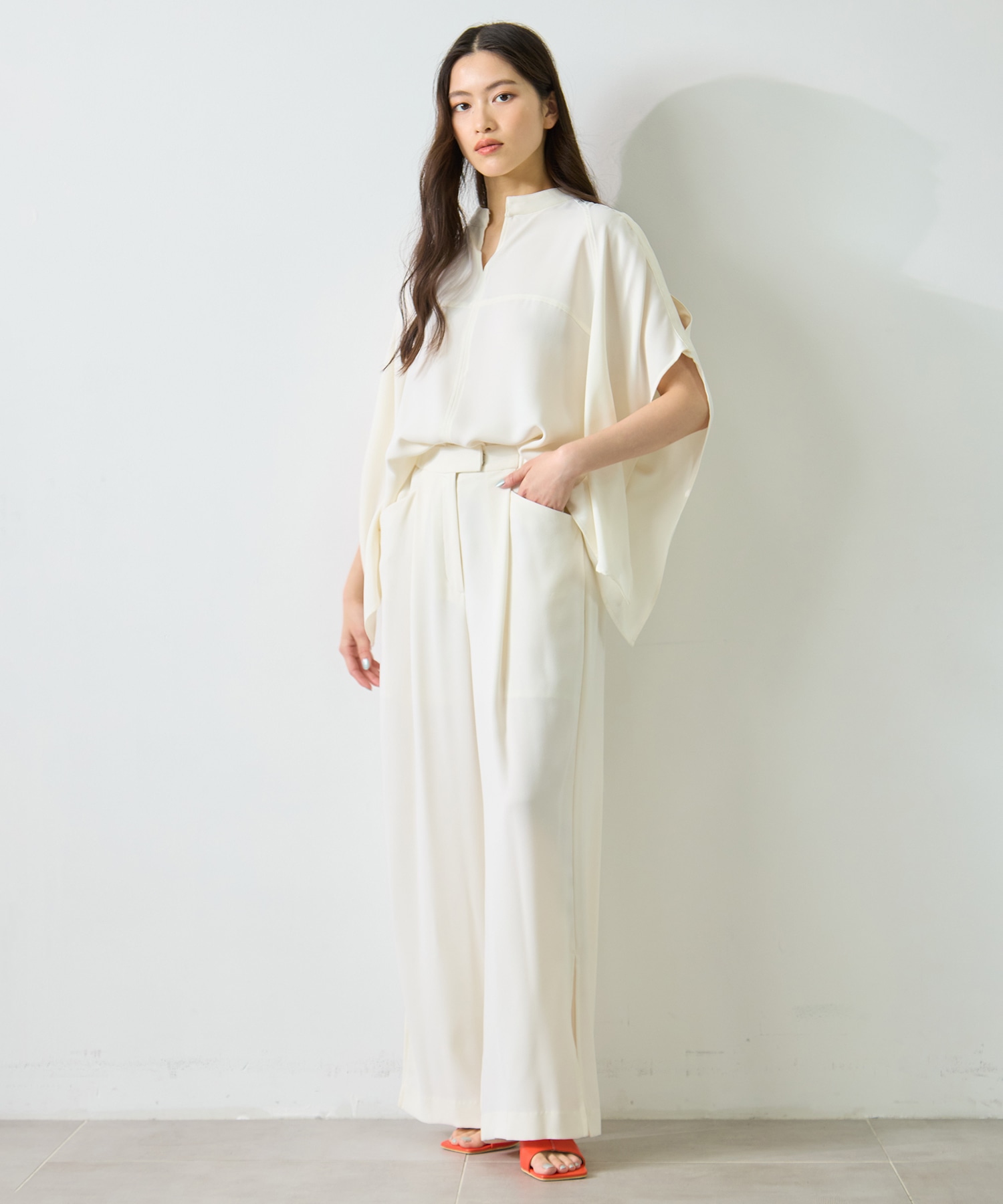 BACK SATIN DRAPE BLOUSE STUDIOUS