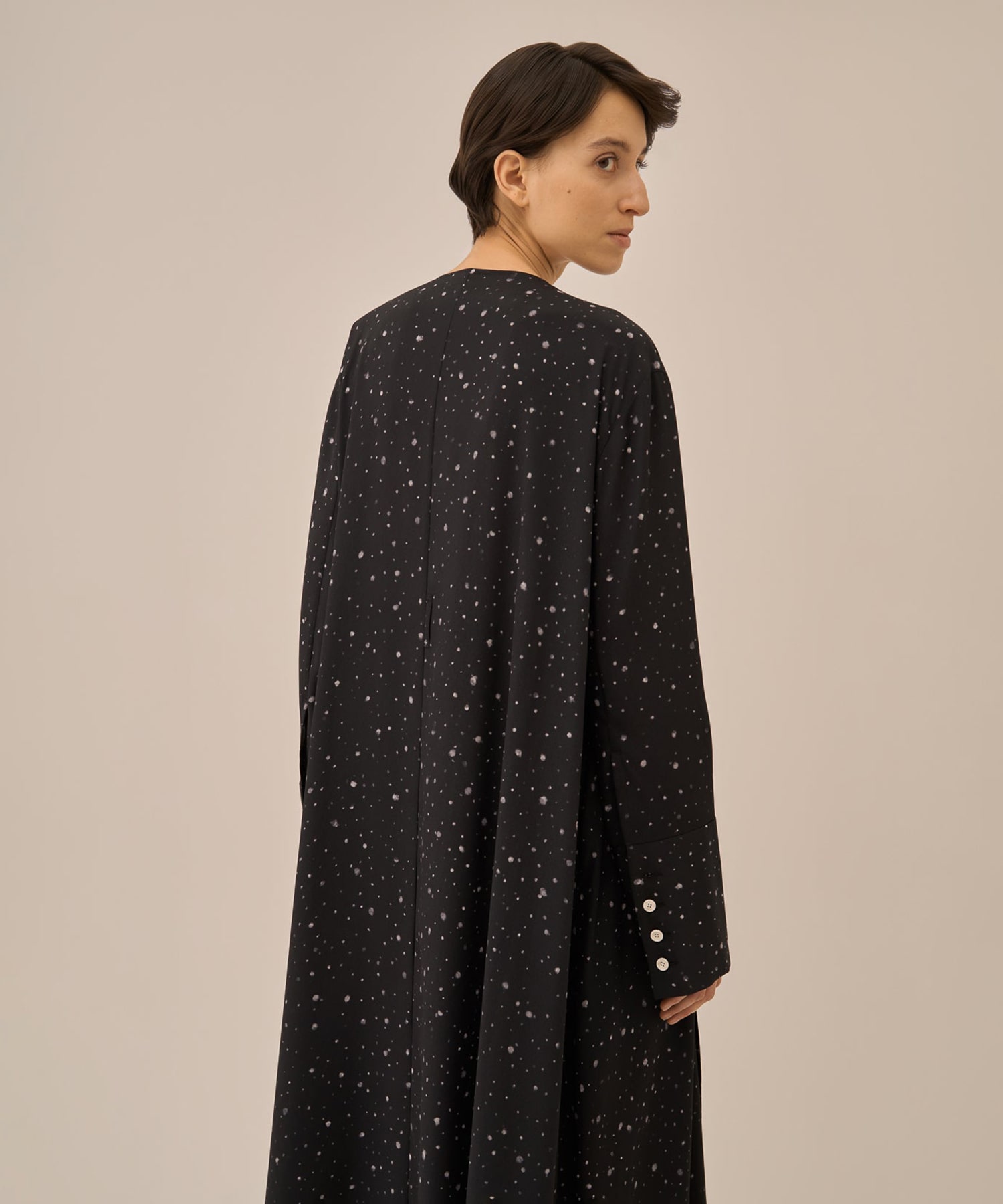 Yasetsu dress AKIRANAKA