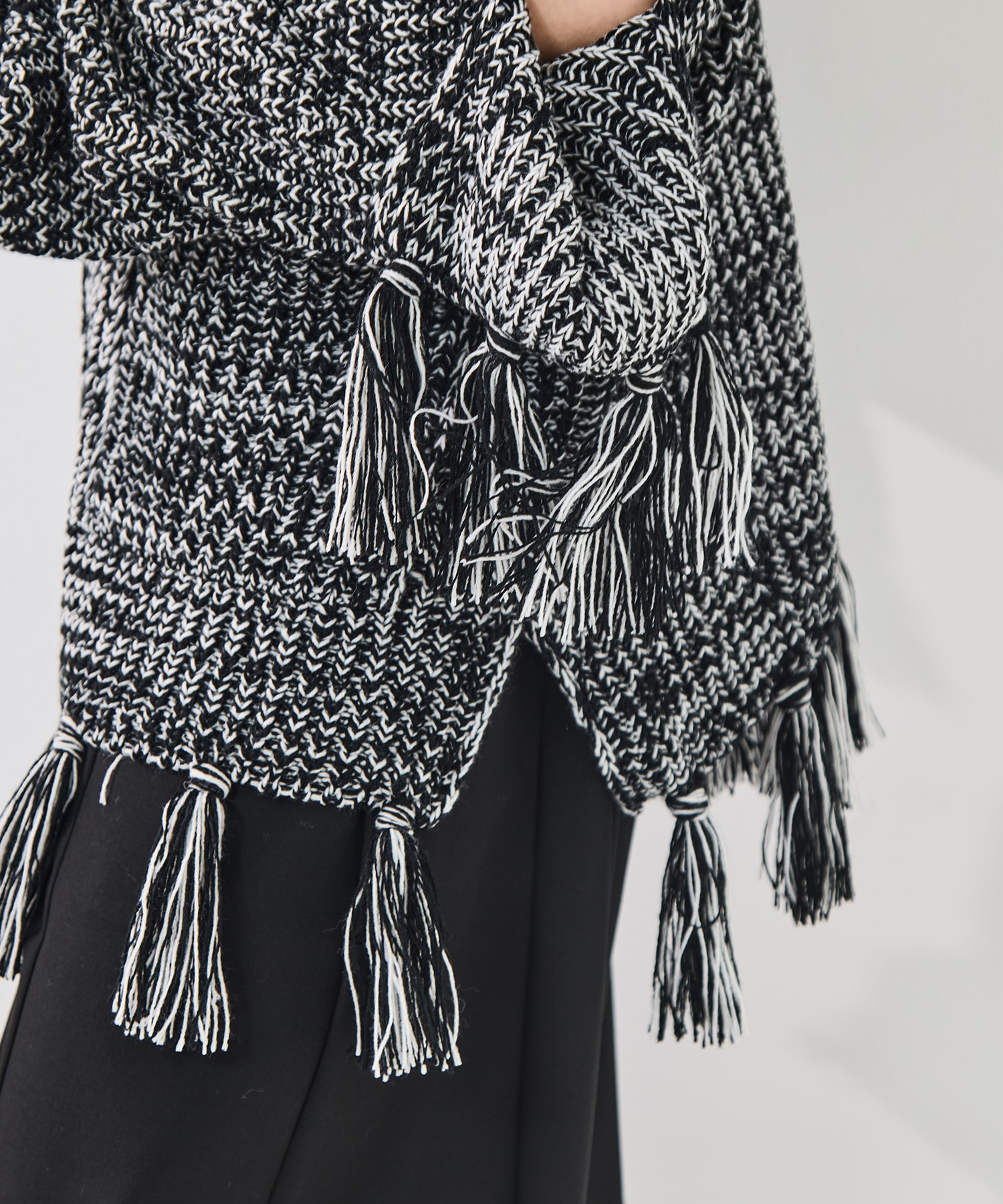 Fringe knit sulvam