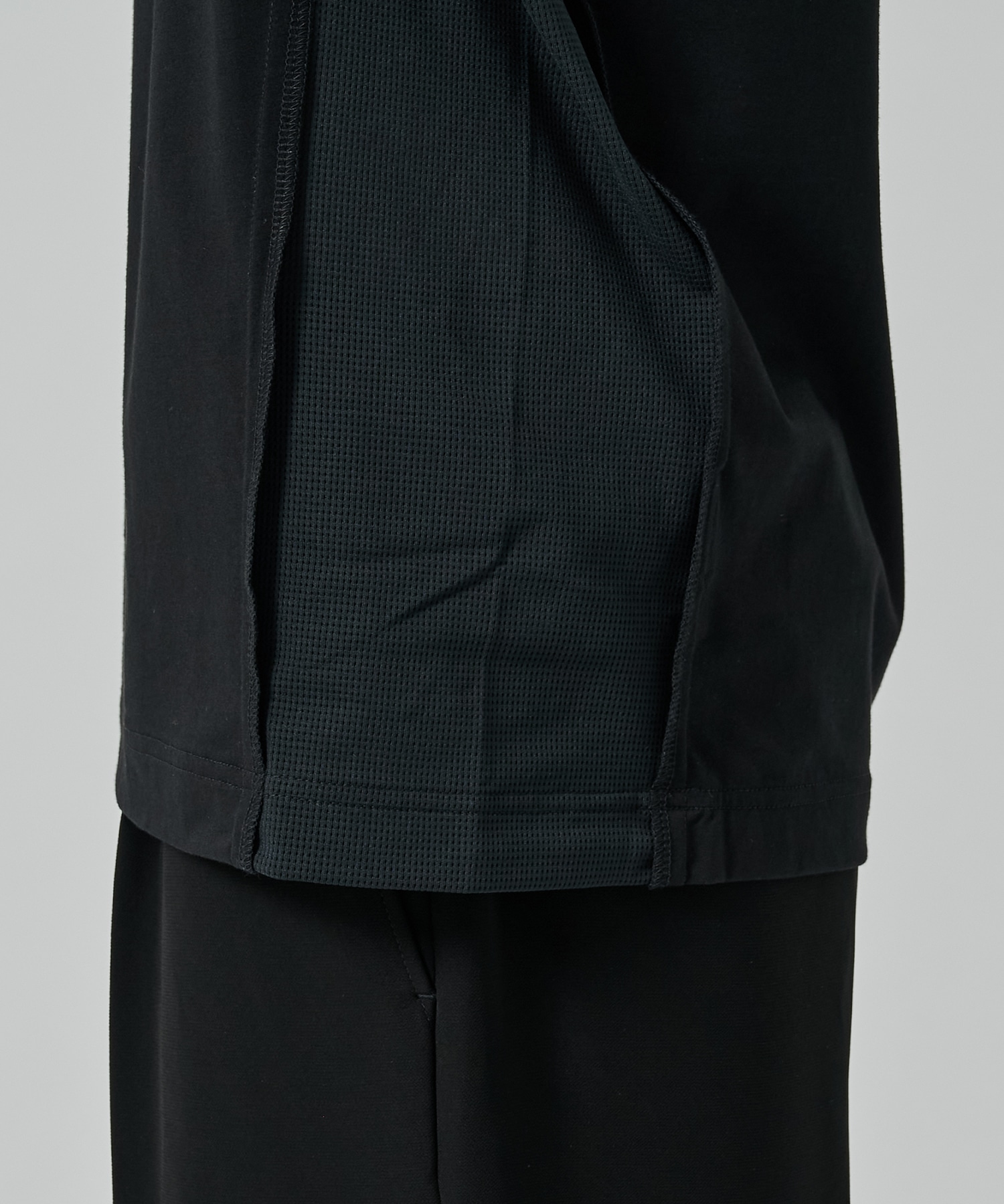 〈別注〉メッシュ切り替えミルスペックTEE N.HOOLYWOOD