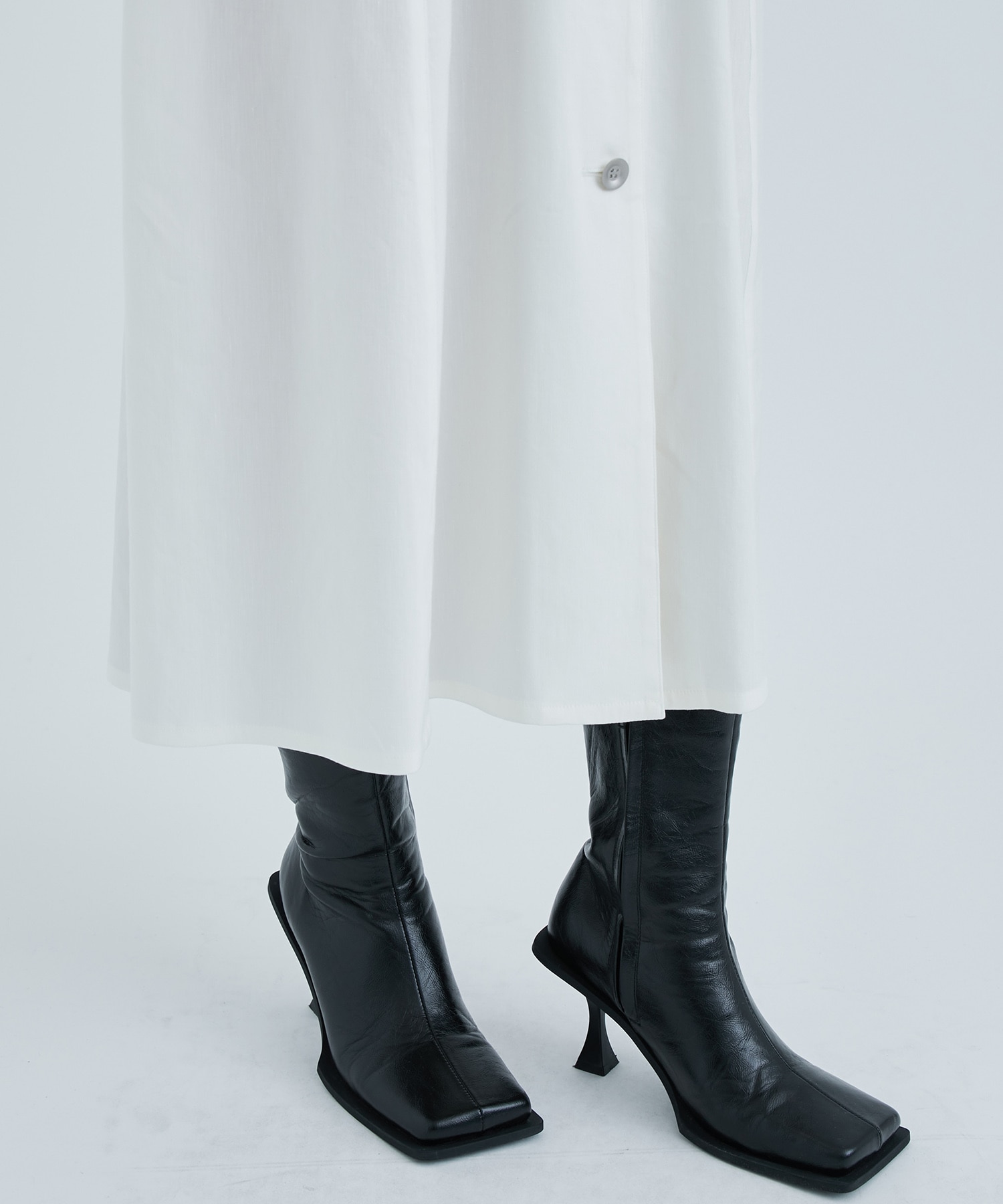 Sybil shirt dress WH AKIRANAKA