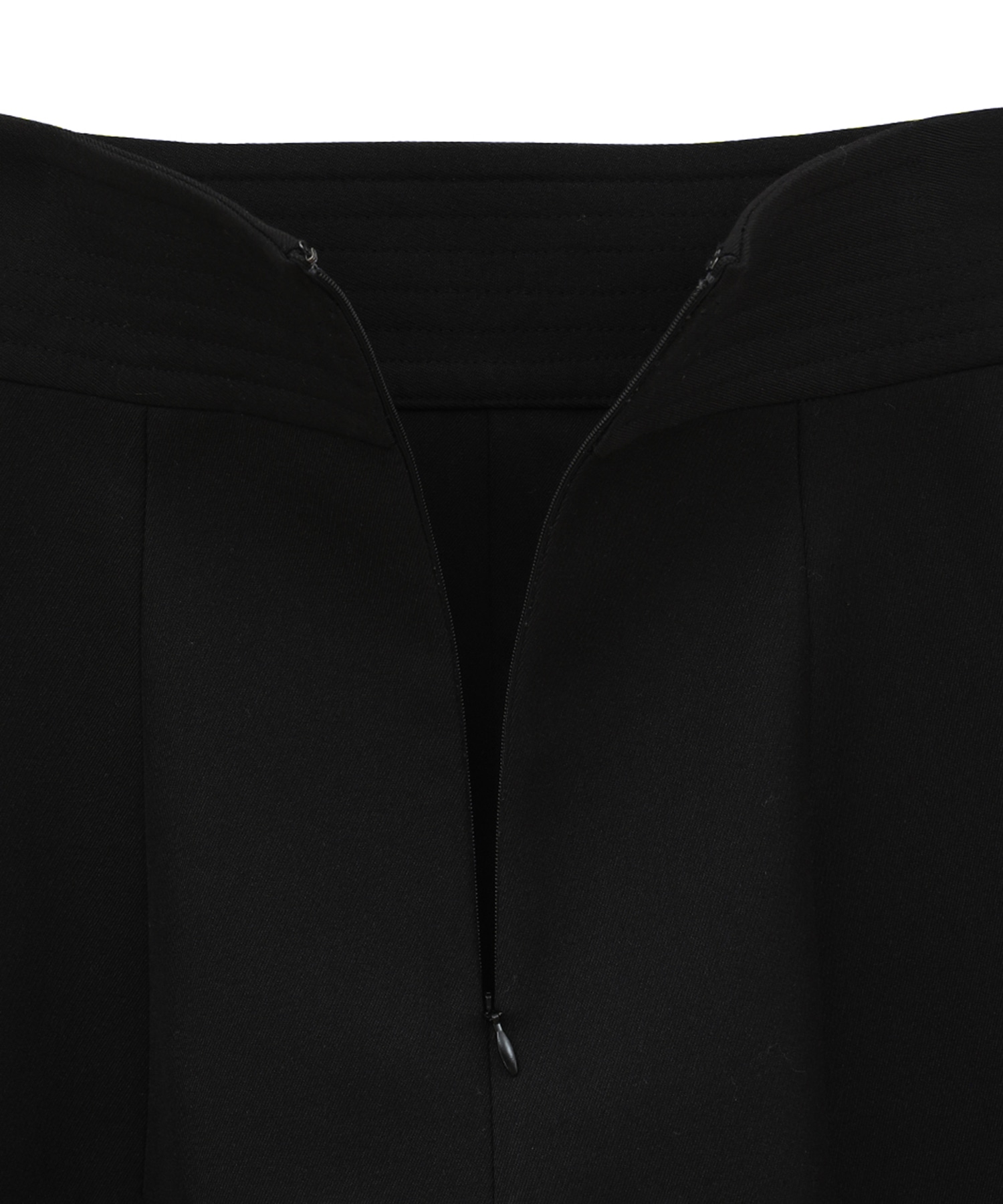 WIDE BELT CONSTRUCTIVE MINI SKIRT CLANE