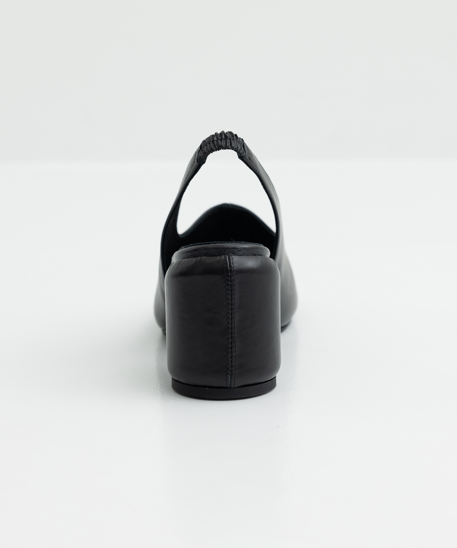 Round Shaped Slingback STUDIOUS