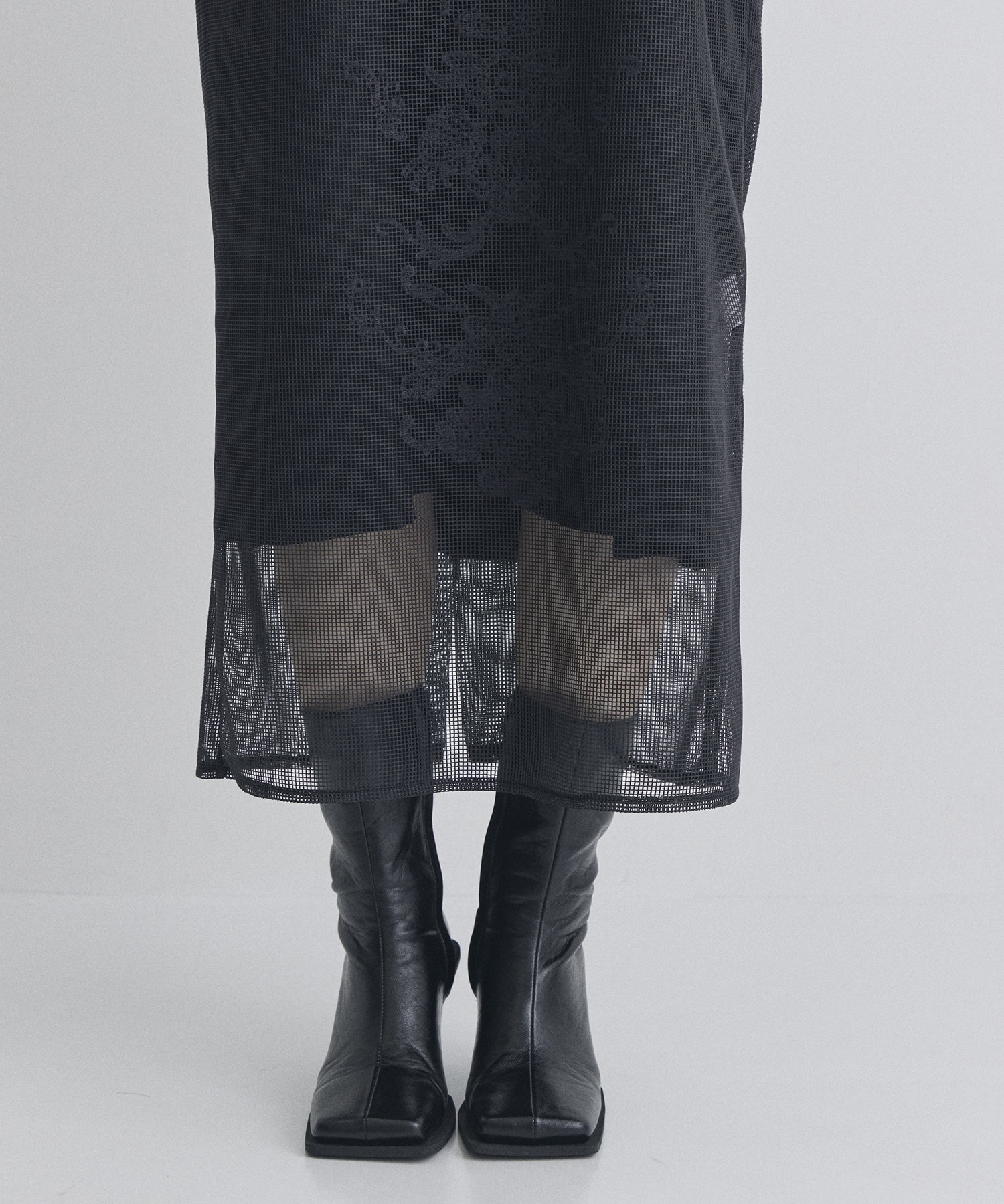 FLORA EMBROIDERY MESH DRESS AMERI