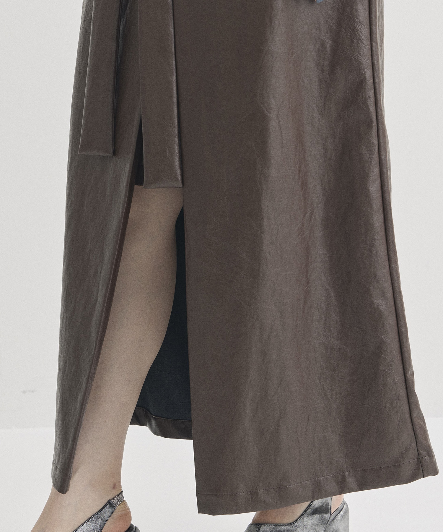 2way Silhouette Skirt STUDIOUS