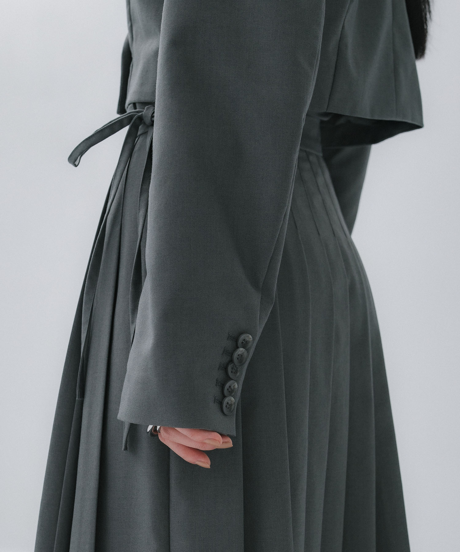 SHORT JACKET WITH PLEATS WRAP SKIRT AMERI