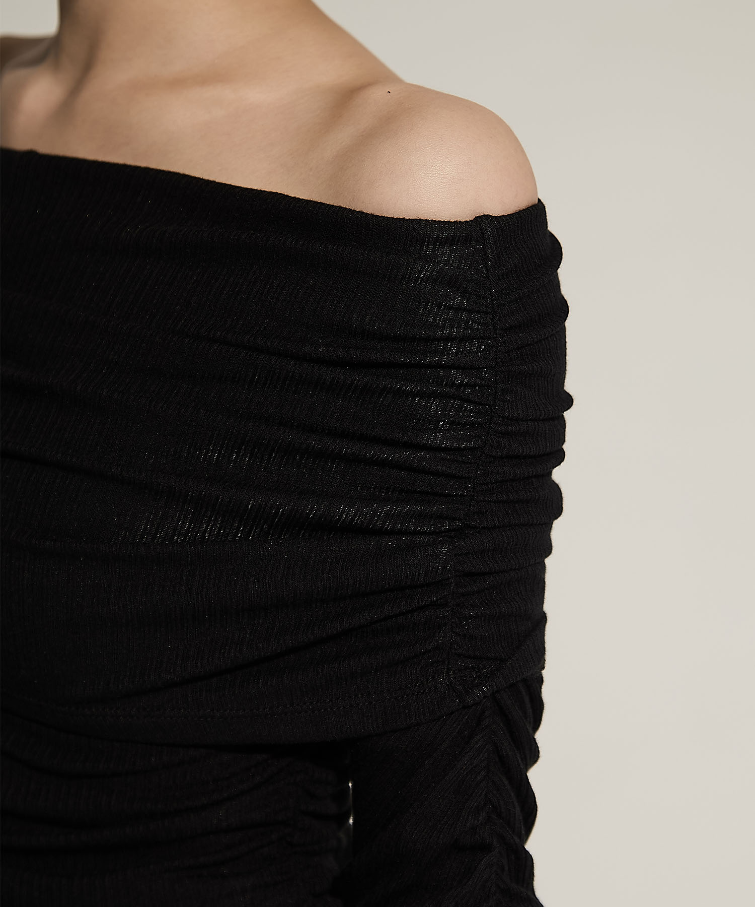 Washable Silk Cotton Offshoulder STUDIOUS