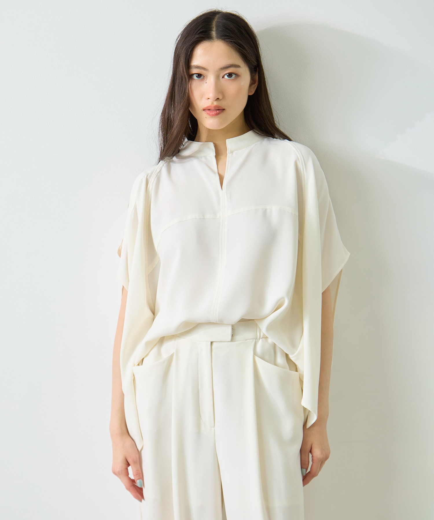 BACK SATIN DRAPE BLOUSE STUDIOUS