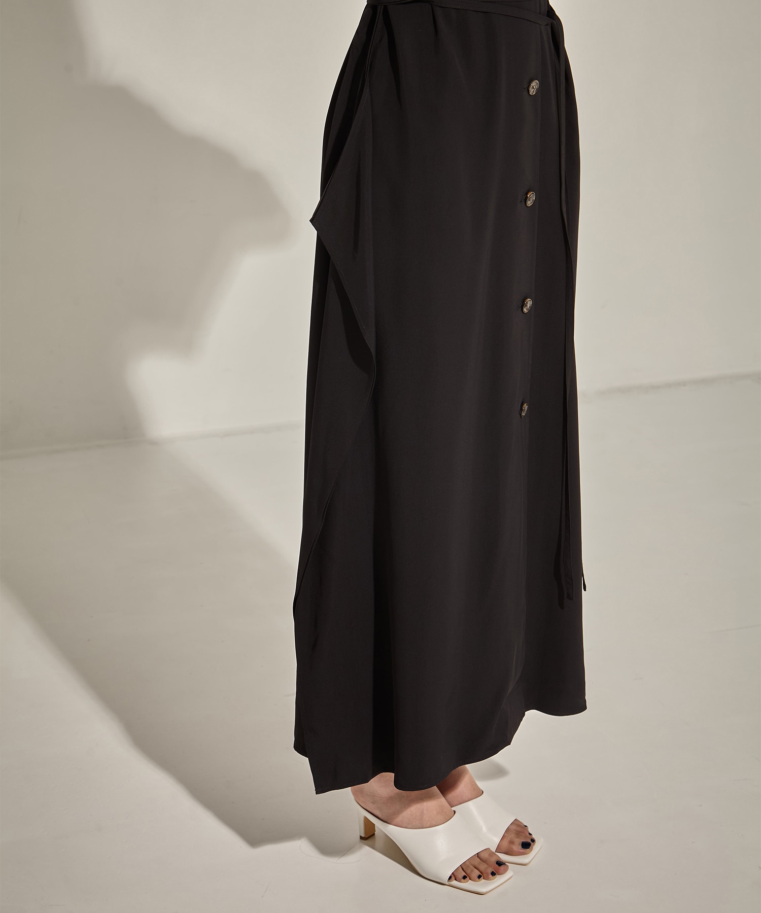 Ana asymmetry dress BE AKIRANAKA