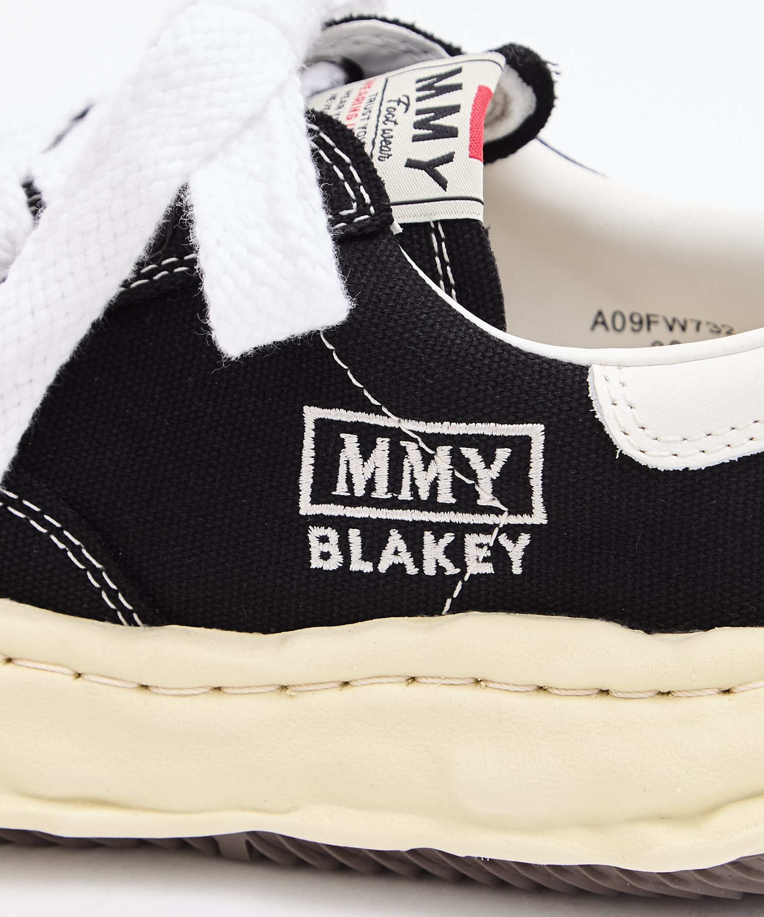 BLAKEY low -vintage color original sole canvas low-Top sne Maison MIHARA YASUHIRO