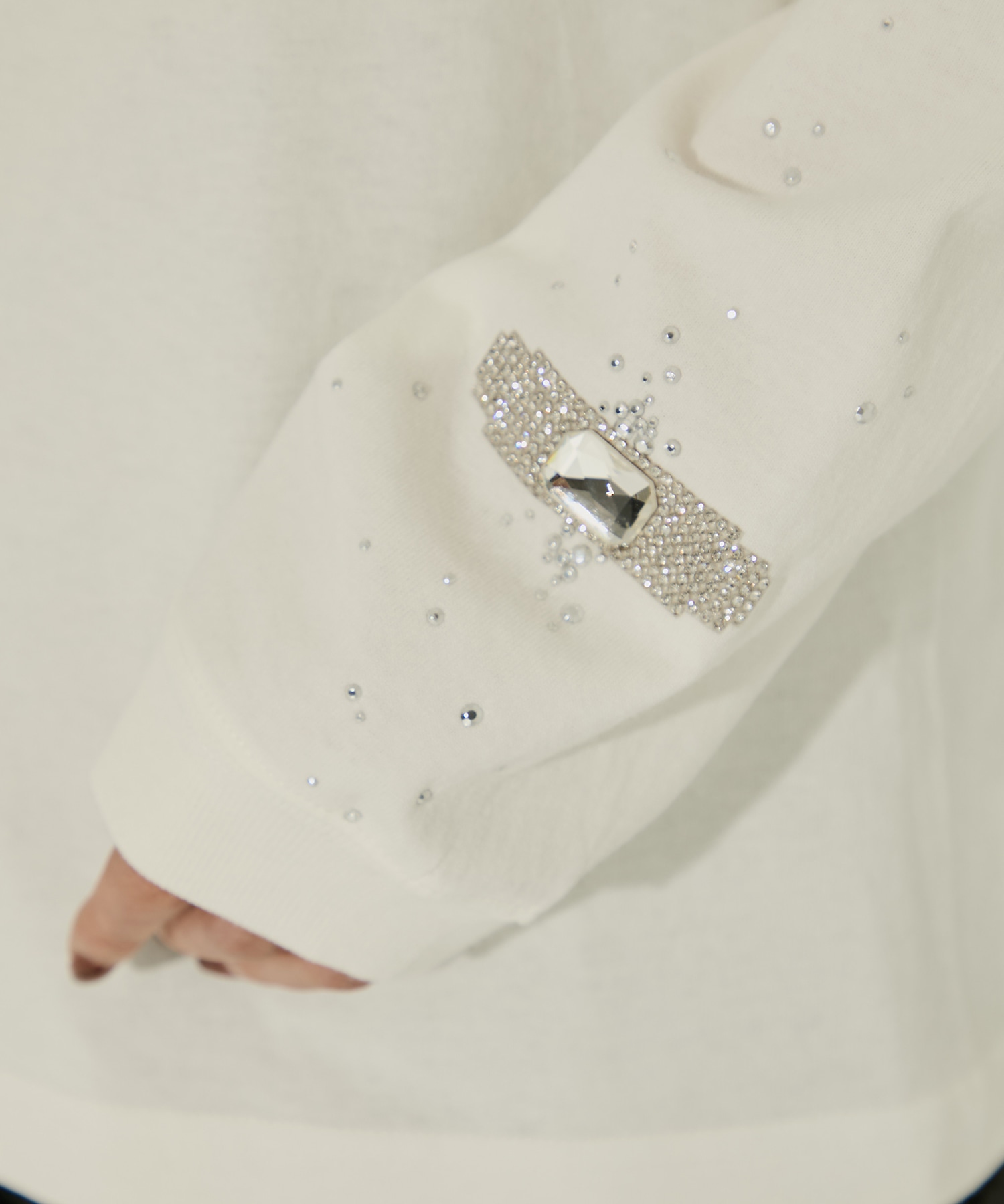 Bijou Aid long sleeve T-shirt White tanakadaisuke