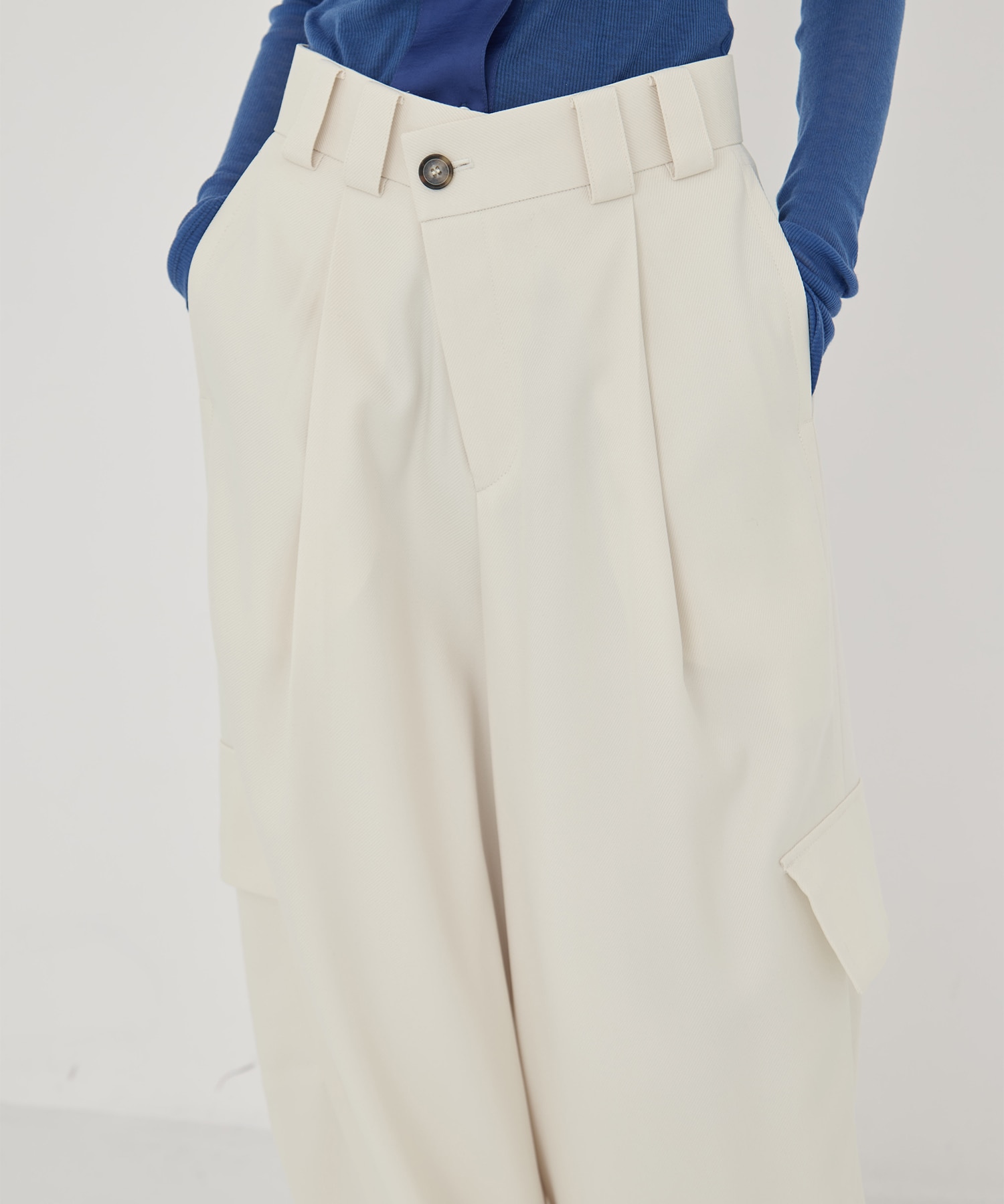 Barrel Leg Cargo Trousers STUDIOUS