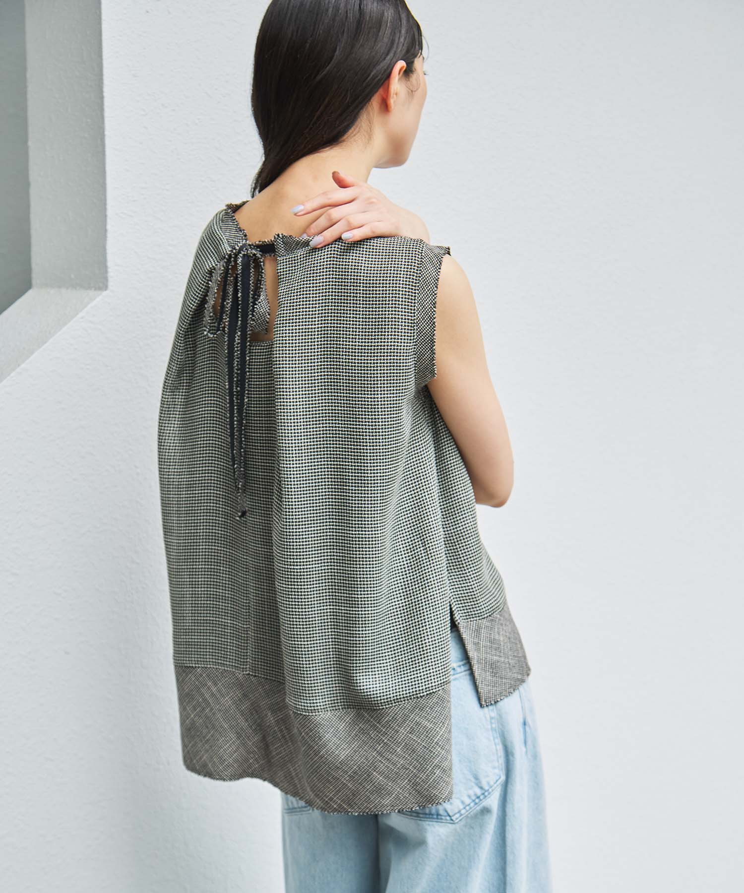Sleeveless Washable Mesh Blouse STUDIOUS