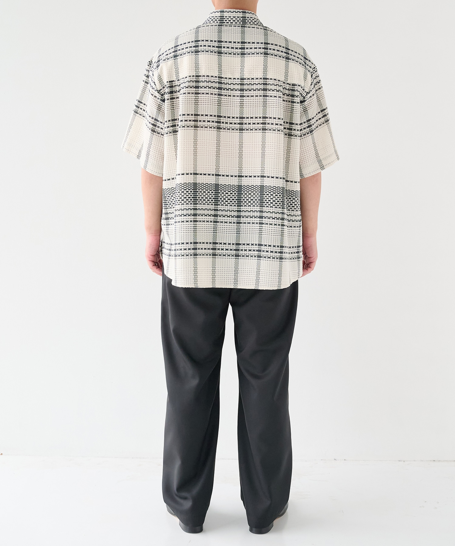 Sheer Tile Check Chin Tab Short Sleeve Shirt CULLNI