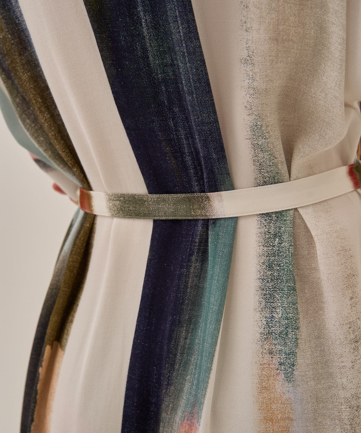 Empty stripe dress AKIRANAKA