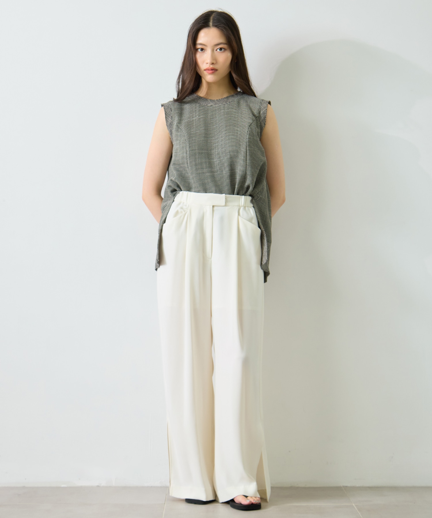 Sleeveless Washable Mesh Blouse STUDIOUS