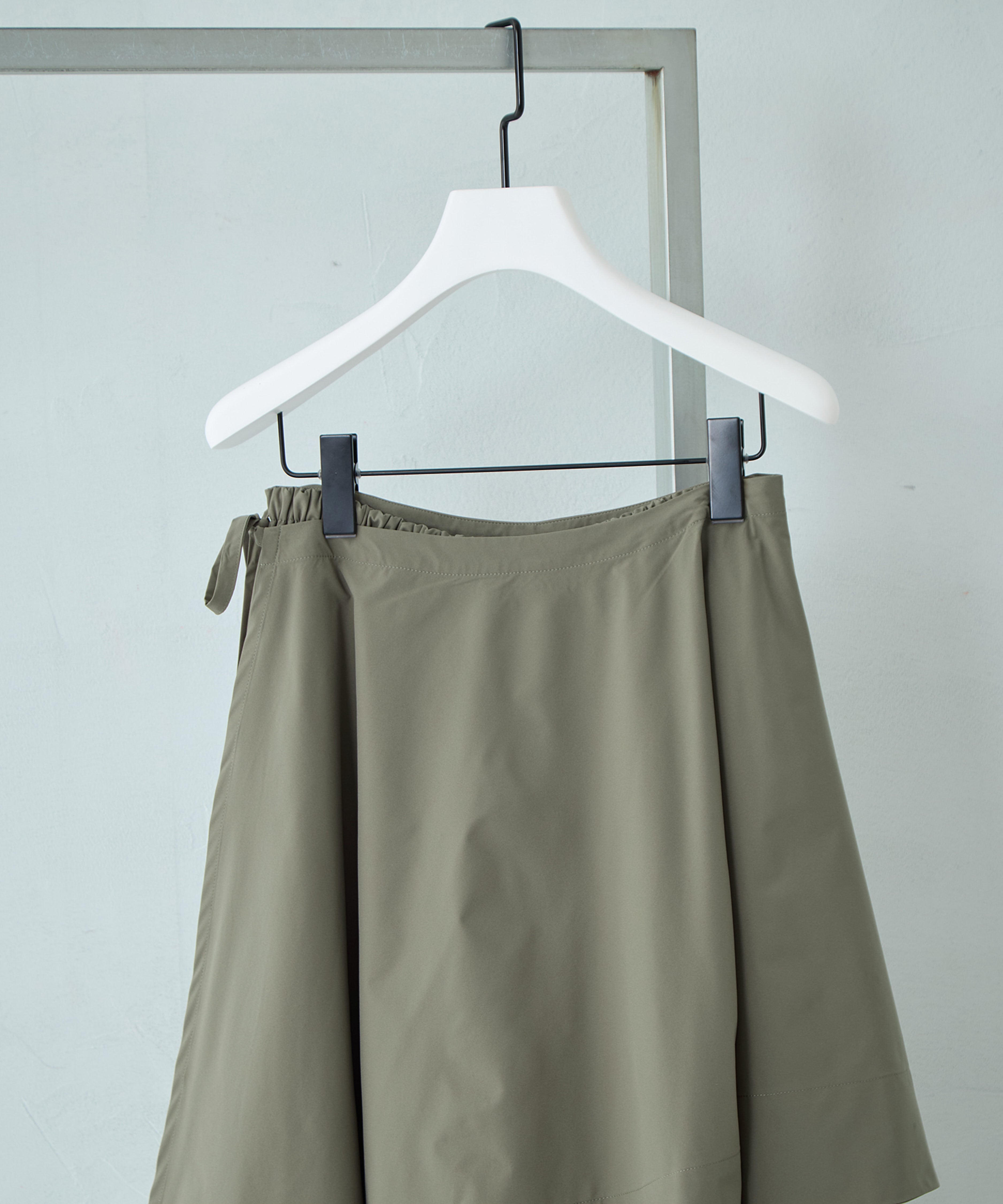 Asymmetry Wrap Layer Skirt STUDIOUS