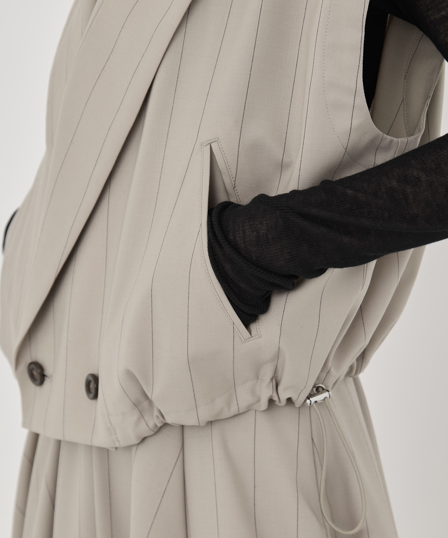 Draw Cord Vest UJOH
