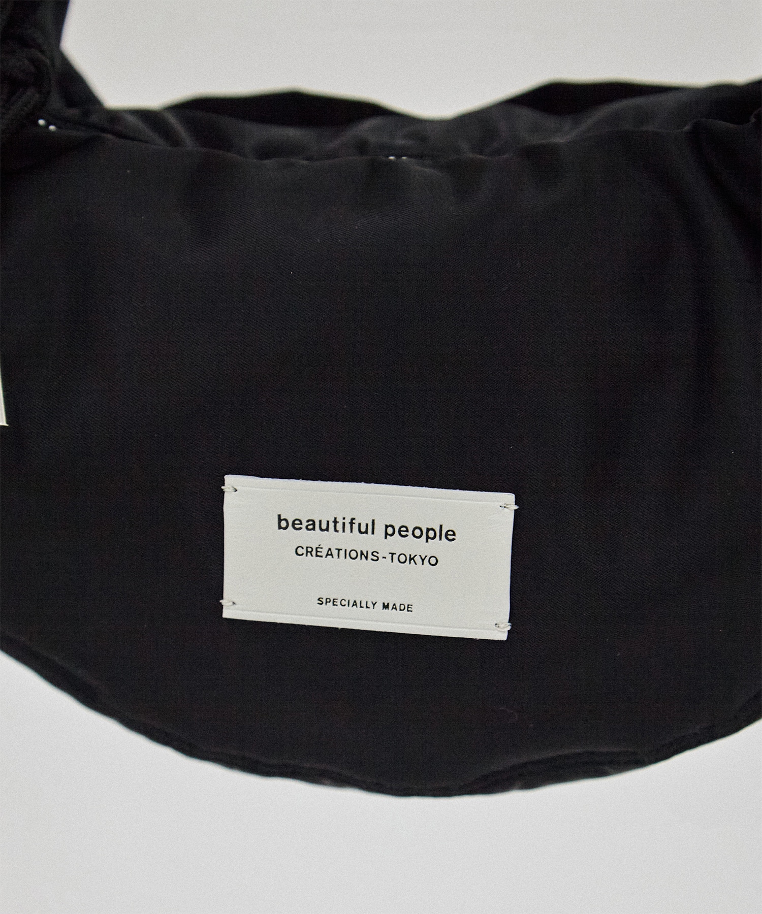 別注nylon moon shoulder bag beautiful people