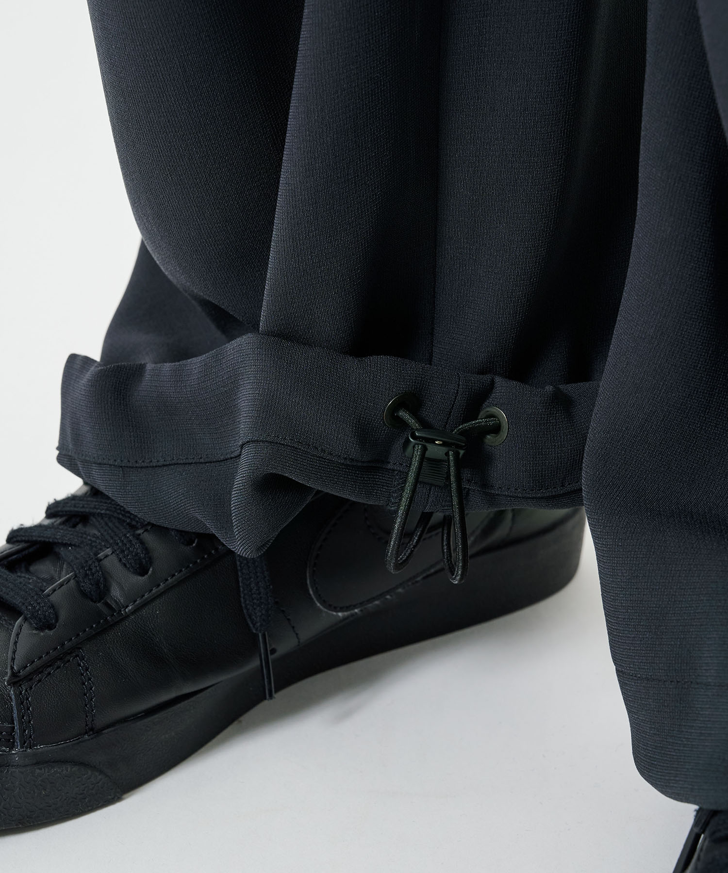 ESSENTIAL RELAX WIDE PANTS STUDIOUS