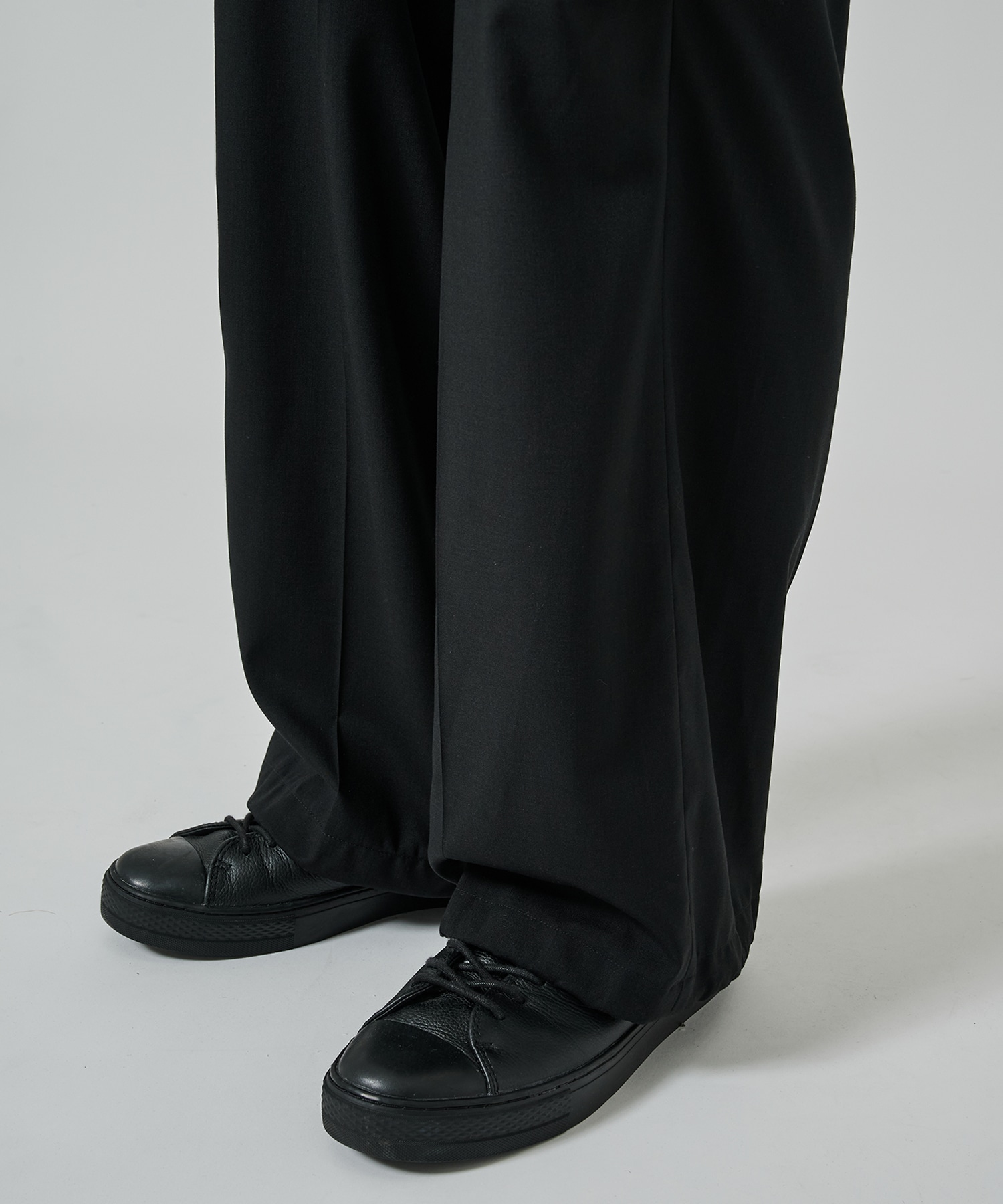 【涼しいウール】COOL WOOL CARGO PANTS STUDIOUS