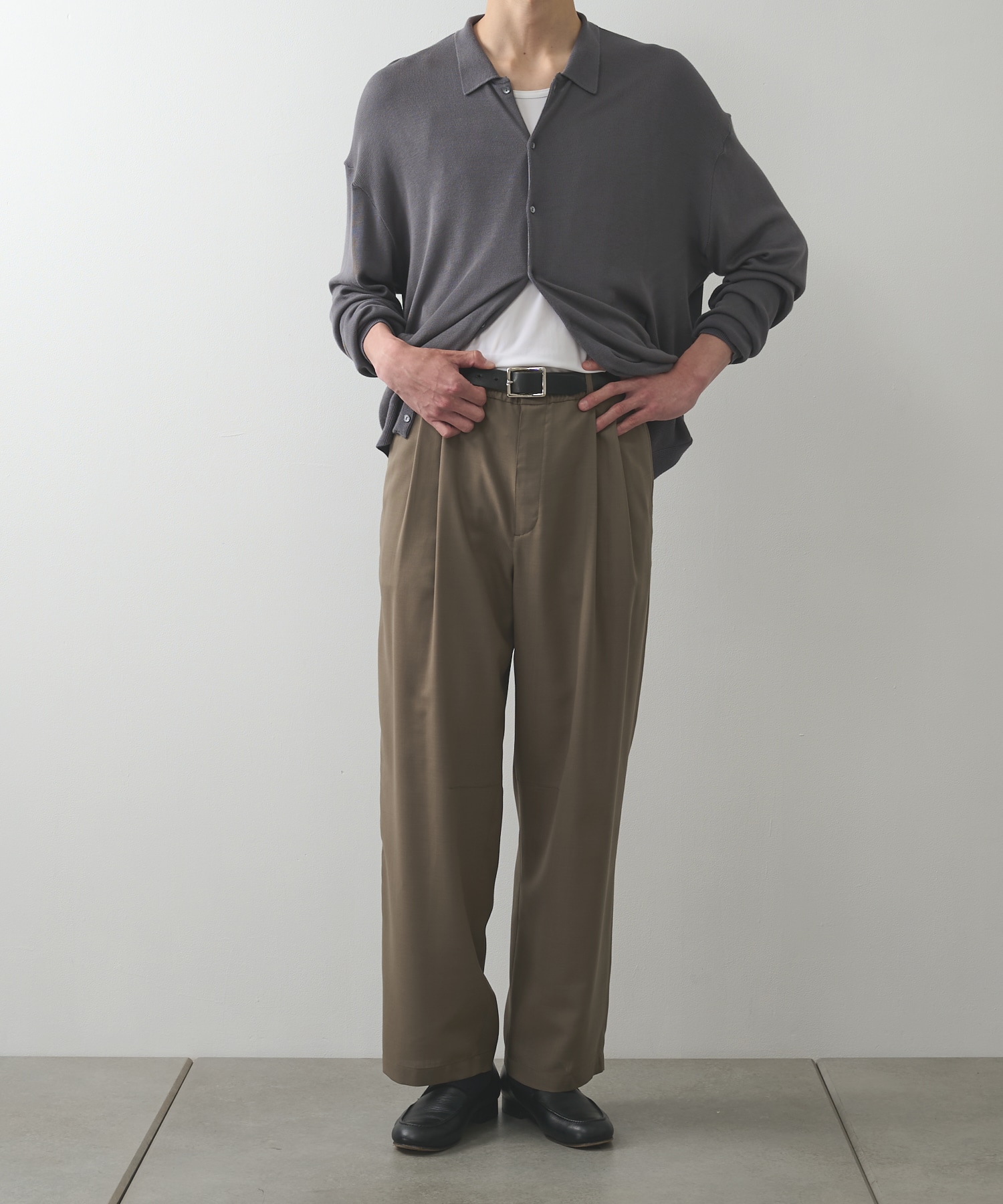 Extra Wool Easy Curve Pants STUDIOUS
