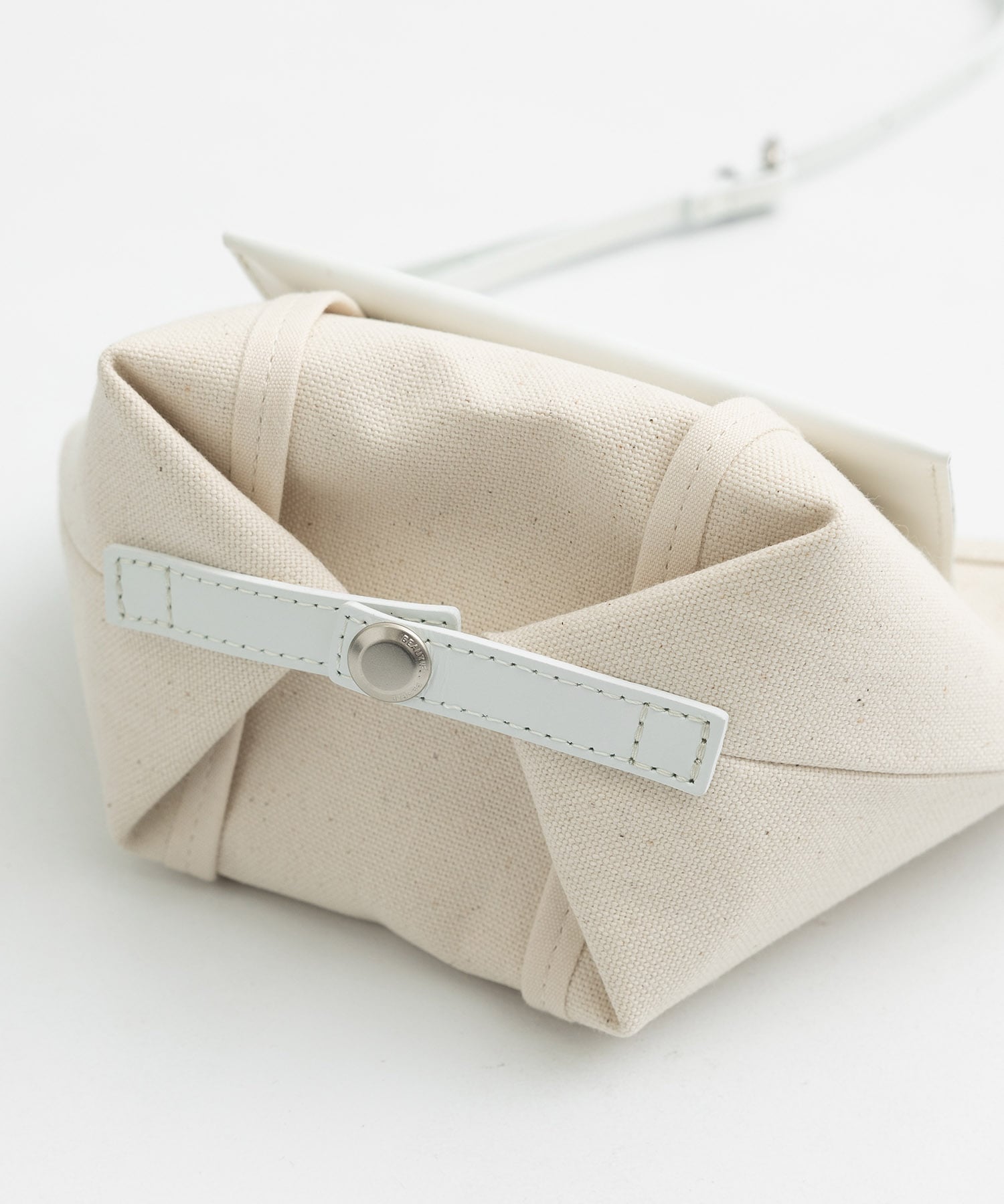 lining logo pocket mini shoulder bag beautiful people