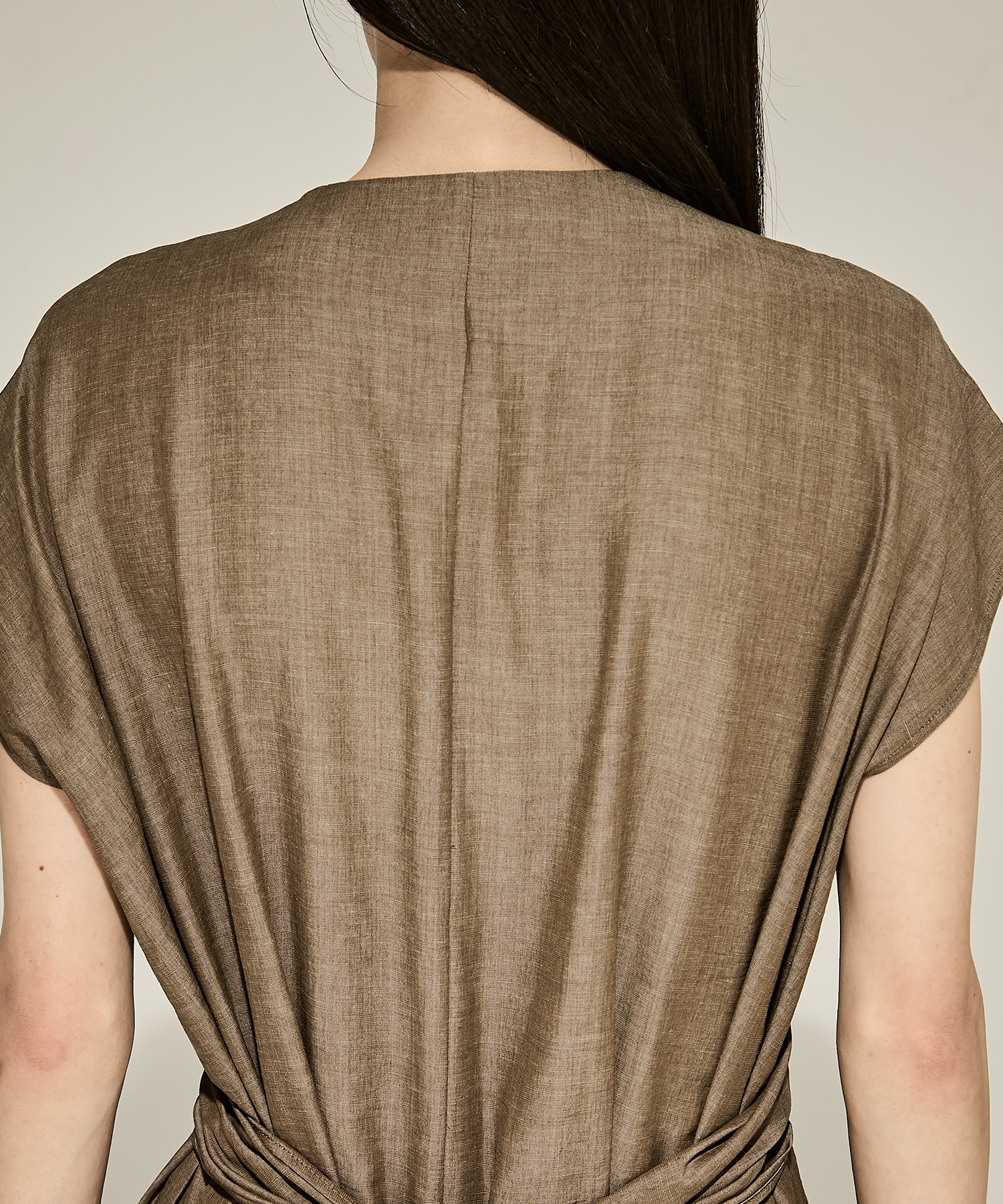 Valeria knot panel dress KH AKIRANAKA