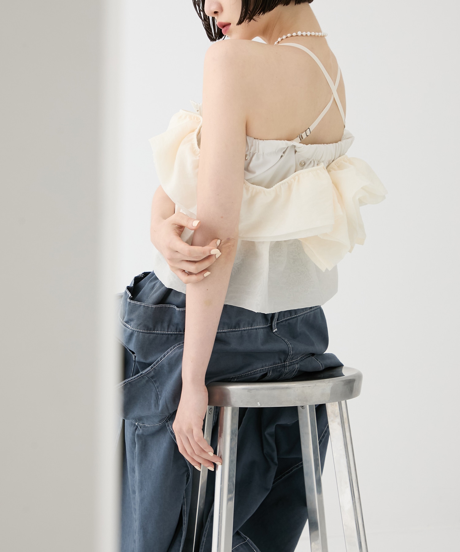別注frower frill vest HOUGA