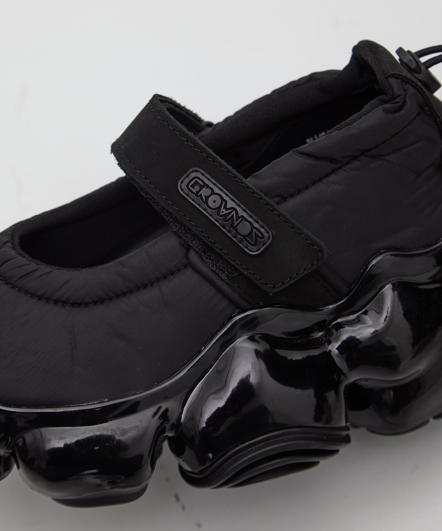 MOOPIE STRAP PUMPS grounds