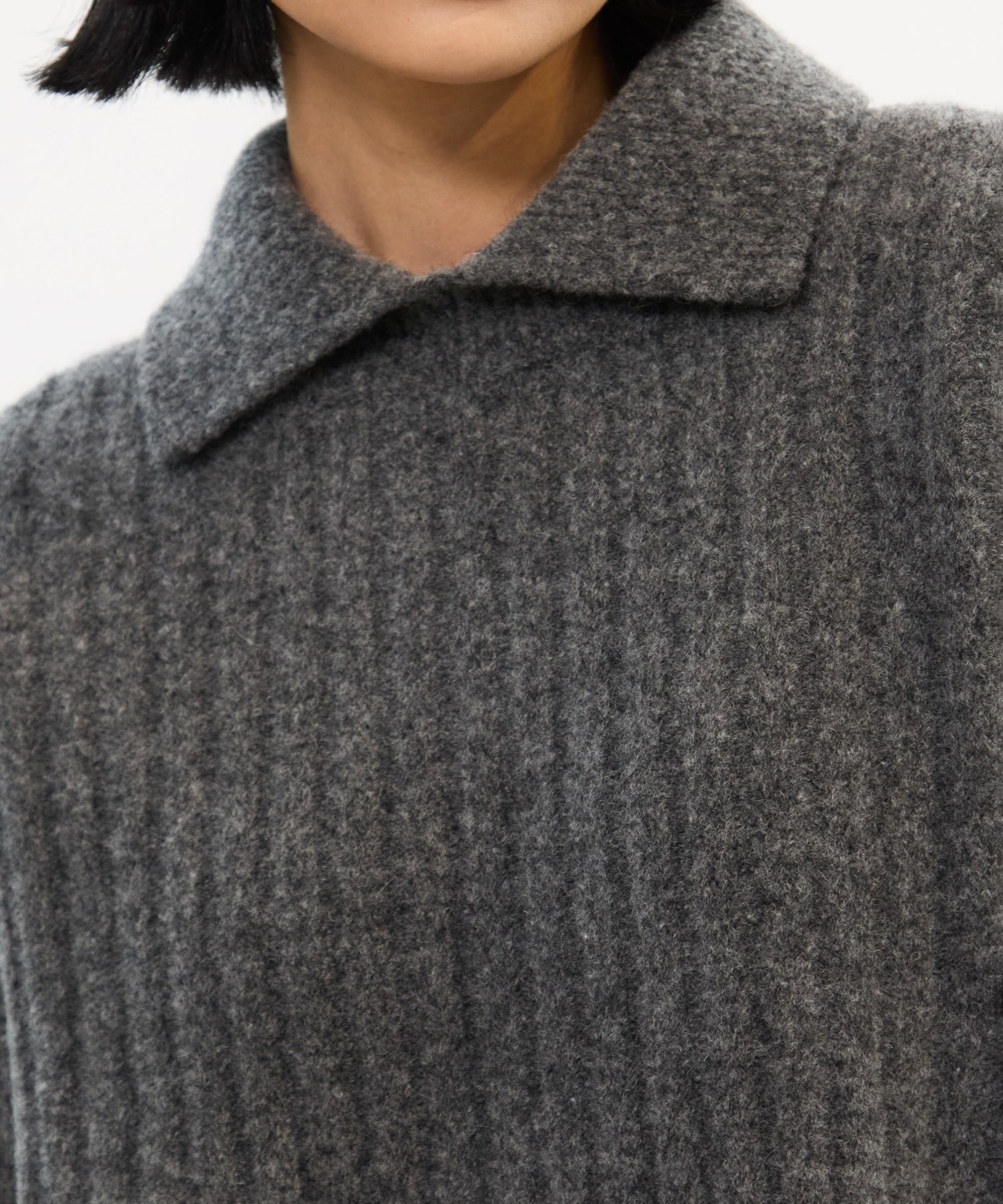 Cropped Collar Knit UJOH