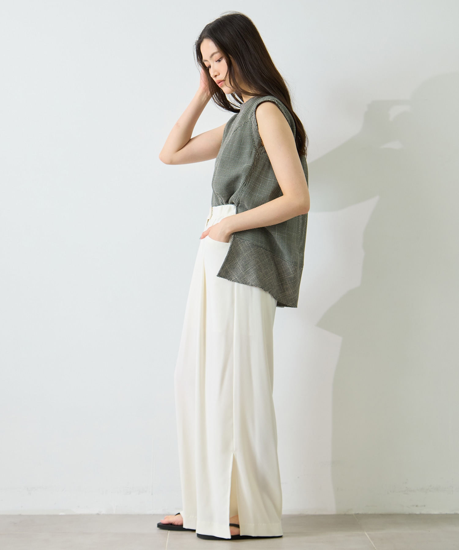 Sleeveless Washable Mesh Blouse STUDIOUS
