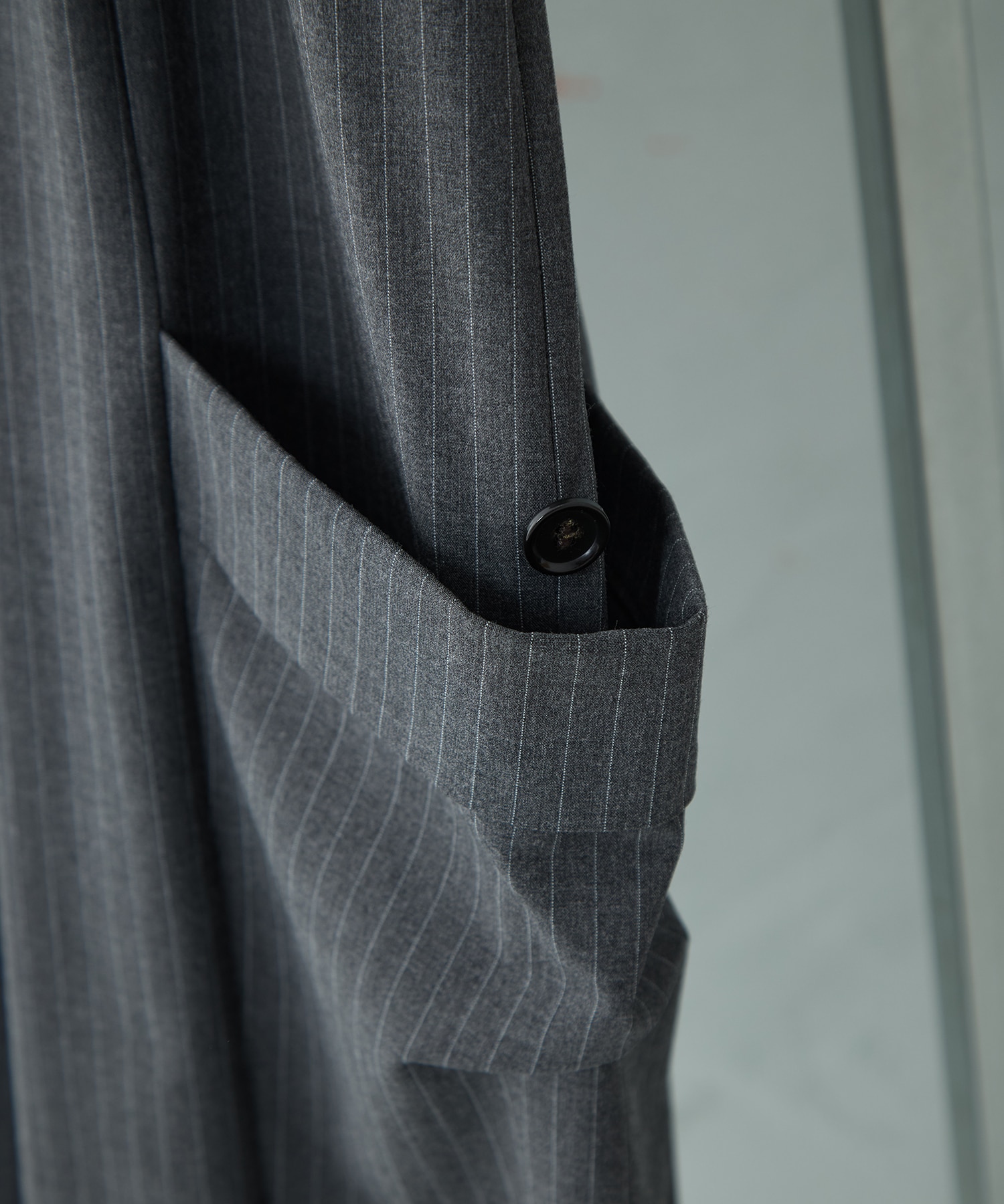 Soft Barrel Leg Flap Cargo Trousers STUDIOUS