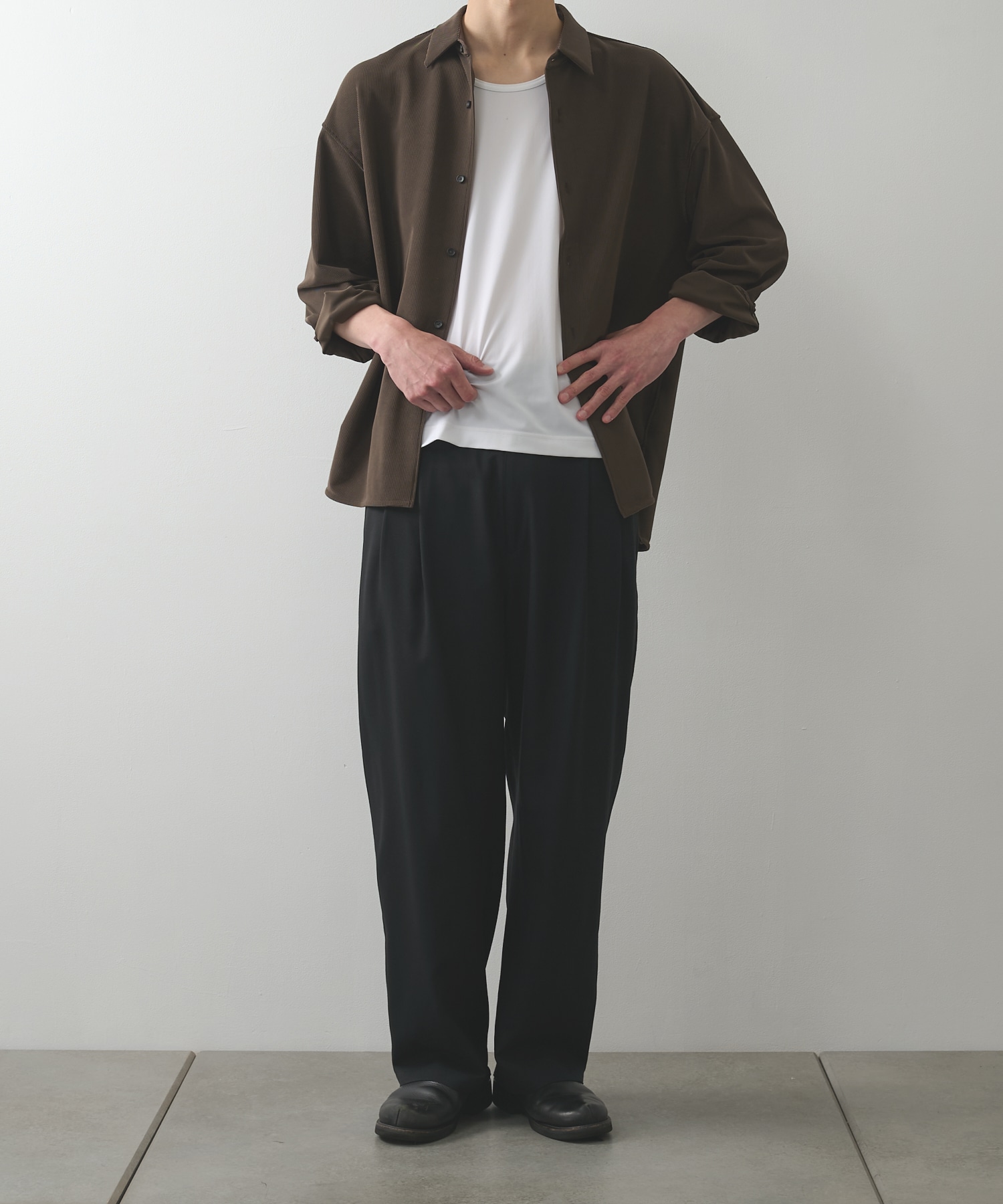 Extra Wool Easy Curve Pants STUDIOUS