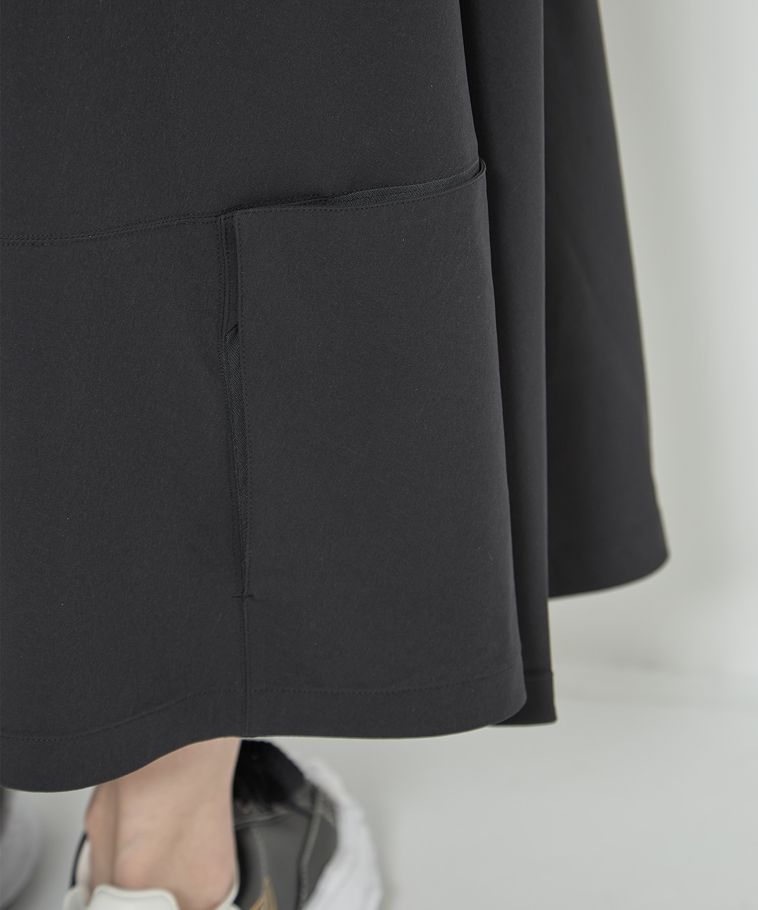 Y3-S25-0000-151/W VENT DRESS Y-3