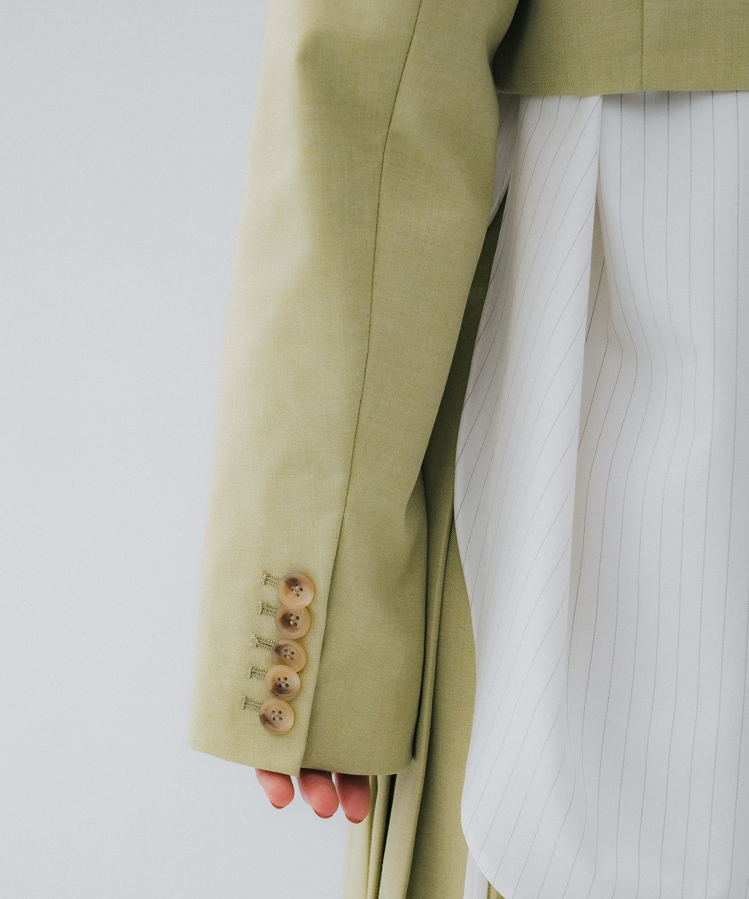 SHORT JACKET WITH PLEATS WRAP SKIRT AMERI