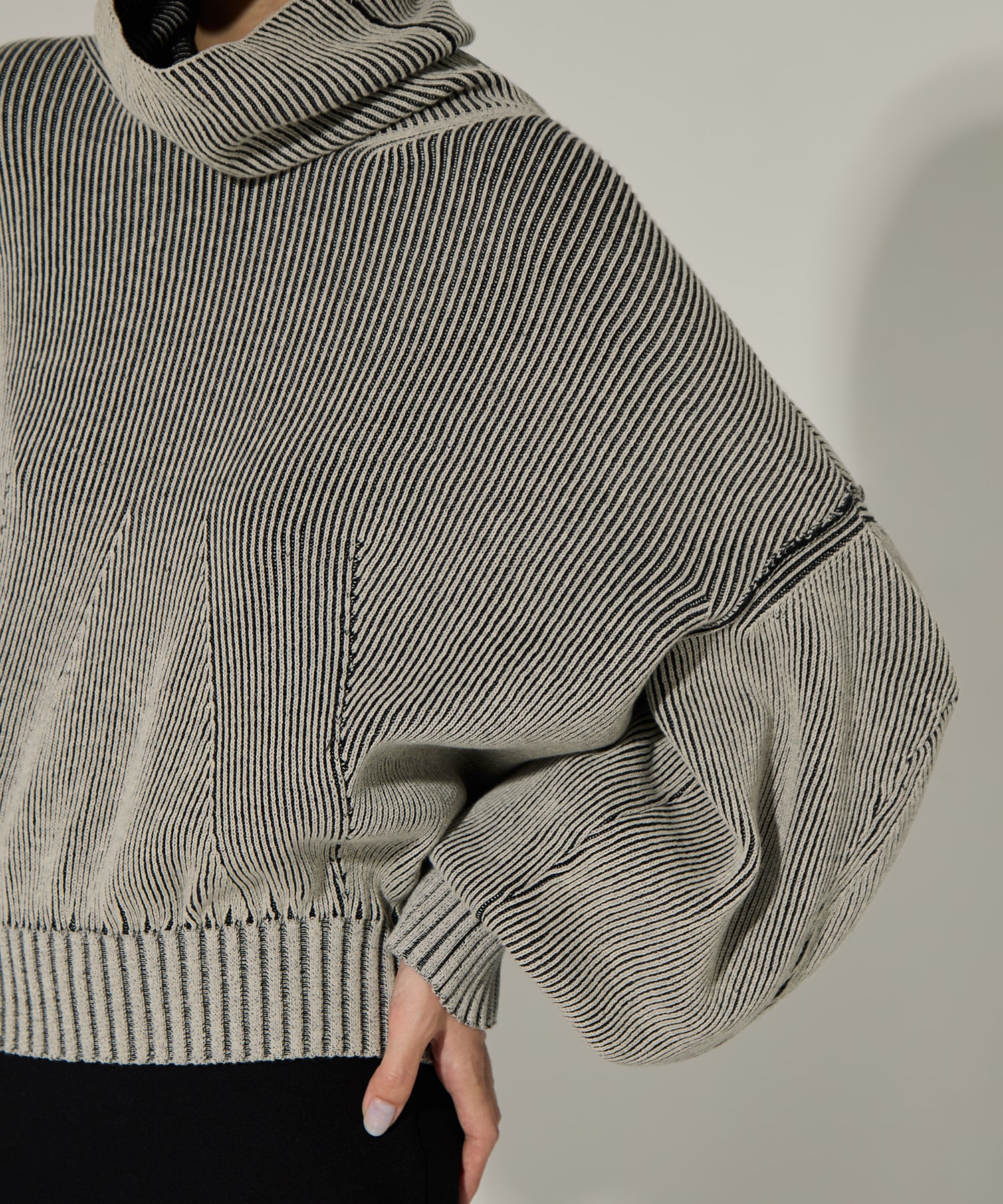 別注Dual face knit AKIKOAOKI