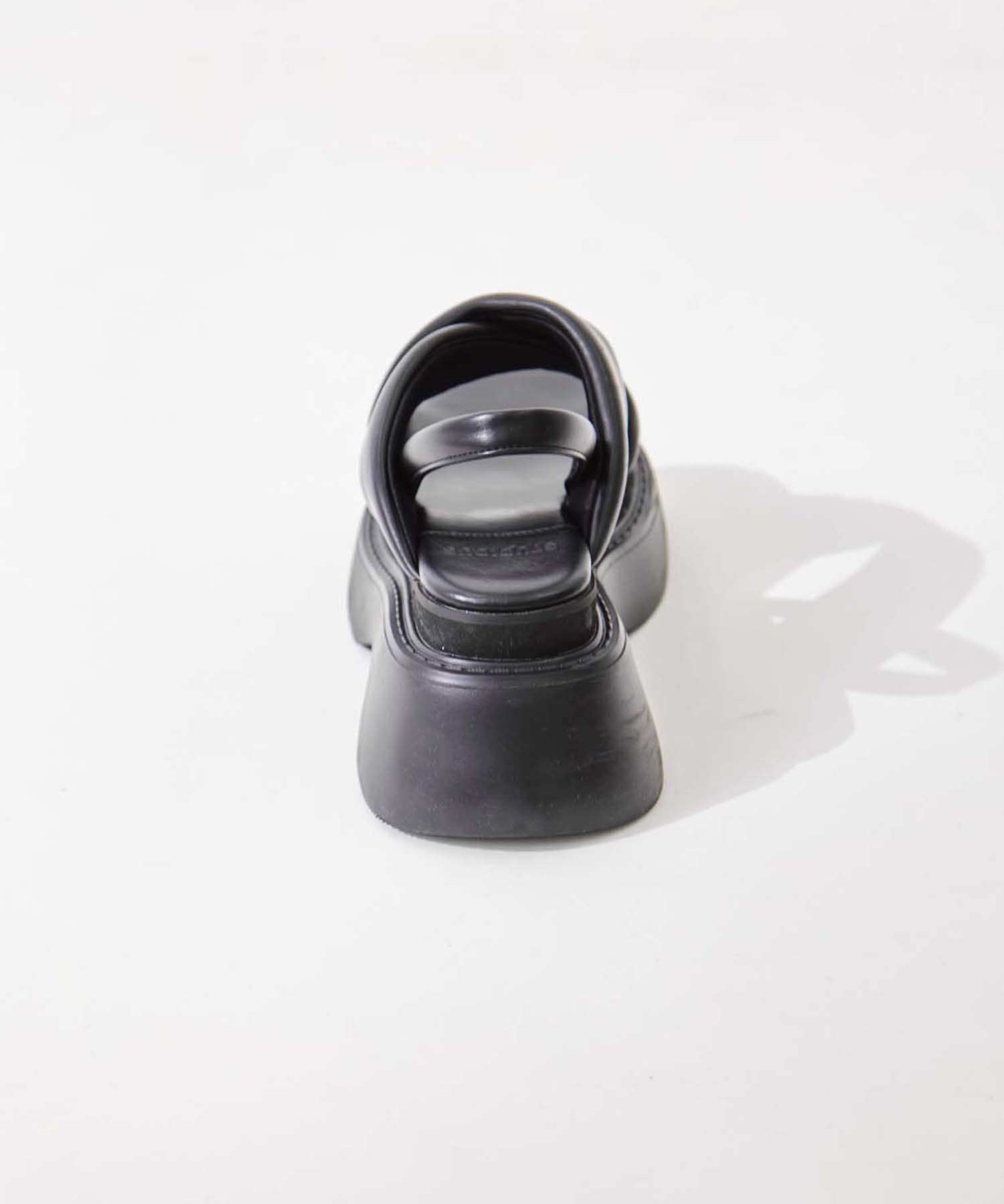 Padded Cross Sandals STUDIOUS