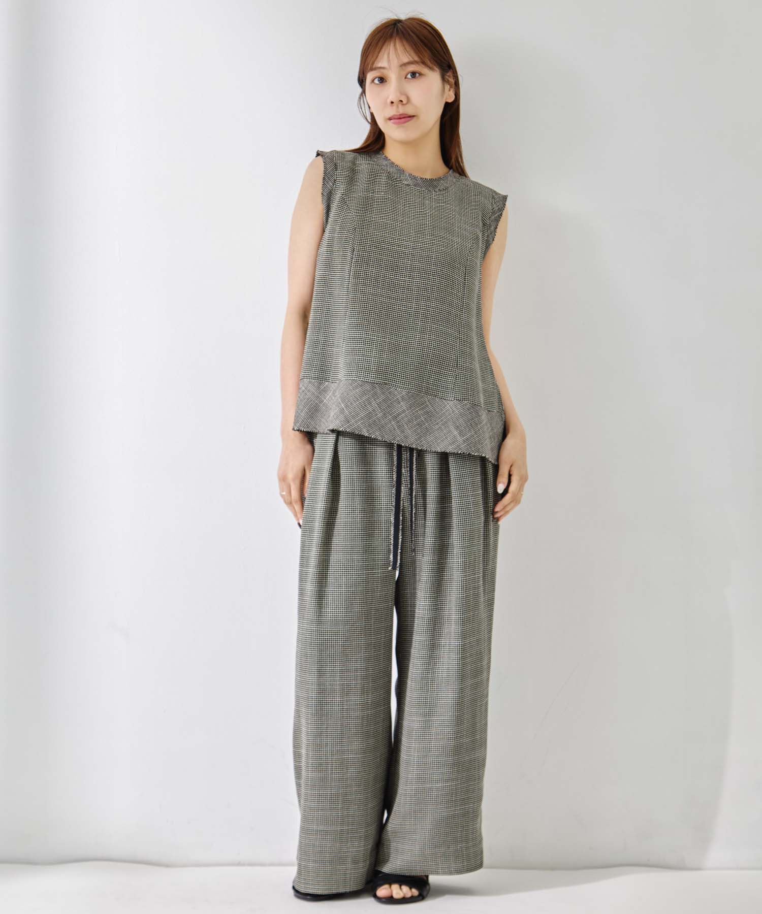 Sleeveless Washable Mesh Blouse STUDIOUS