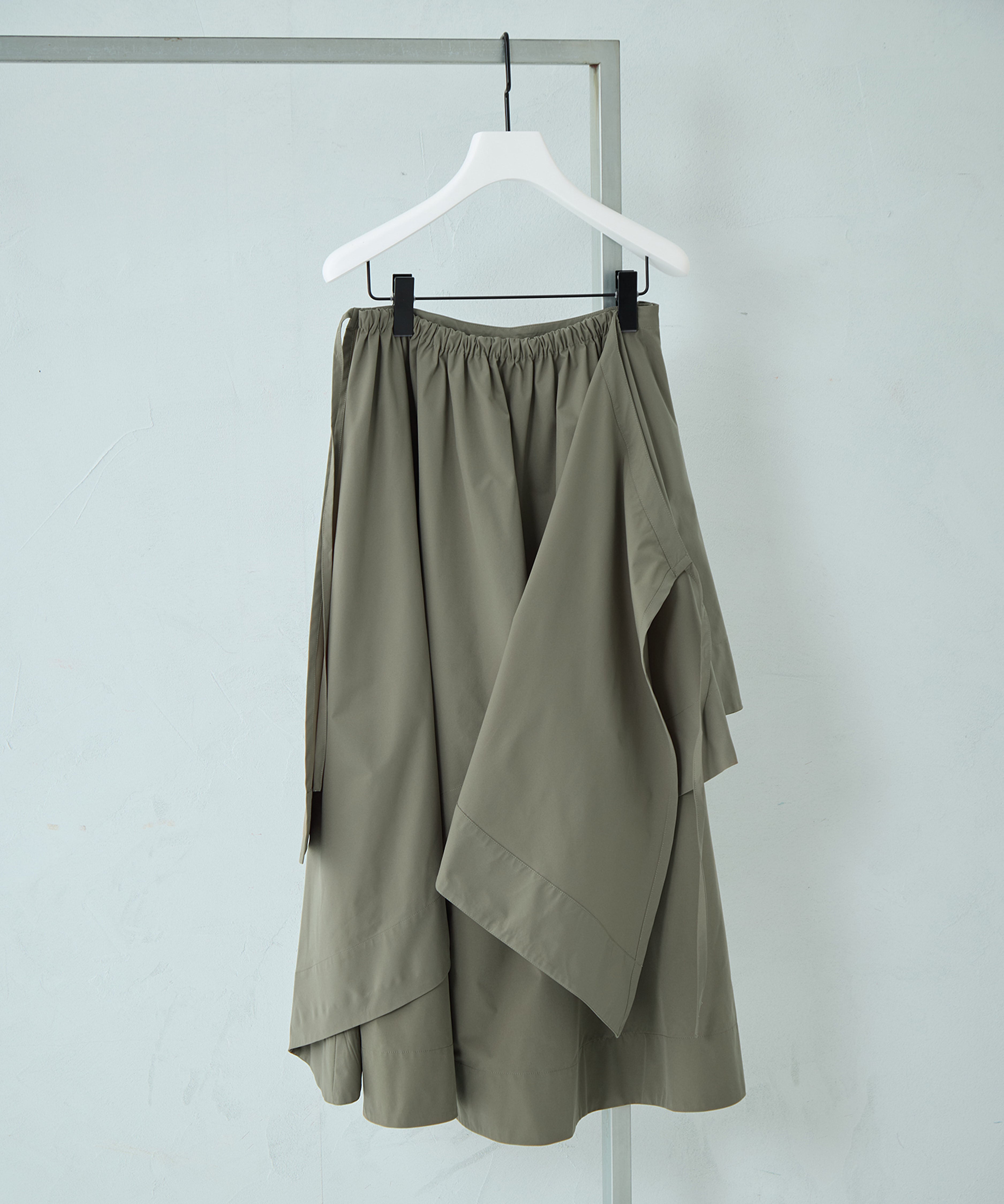 Asymmetry Wrap Layer Skirt STUDIOUS