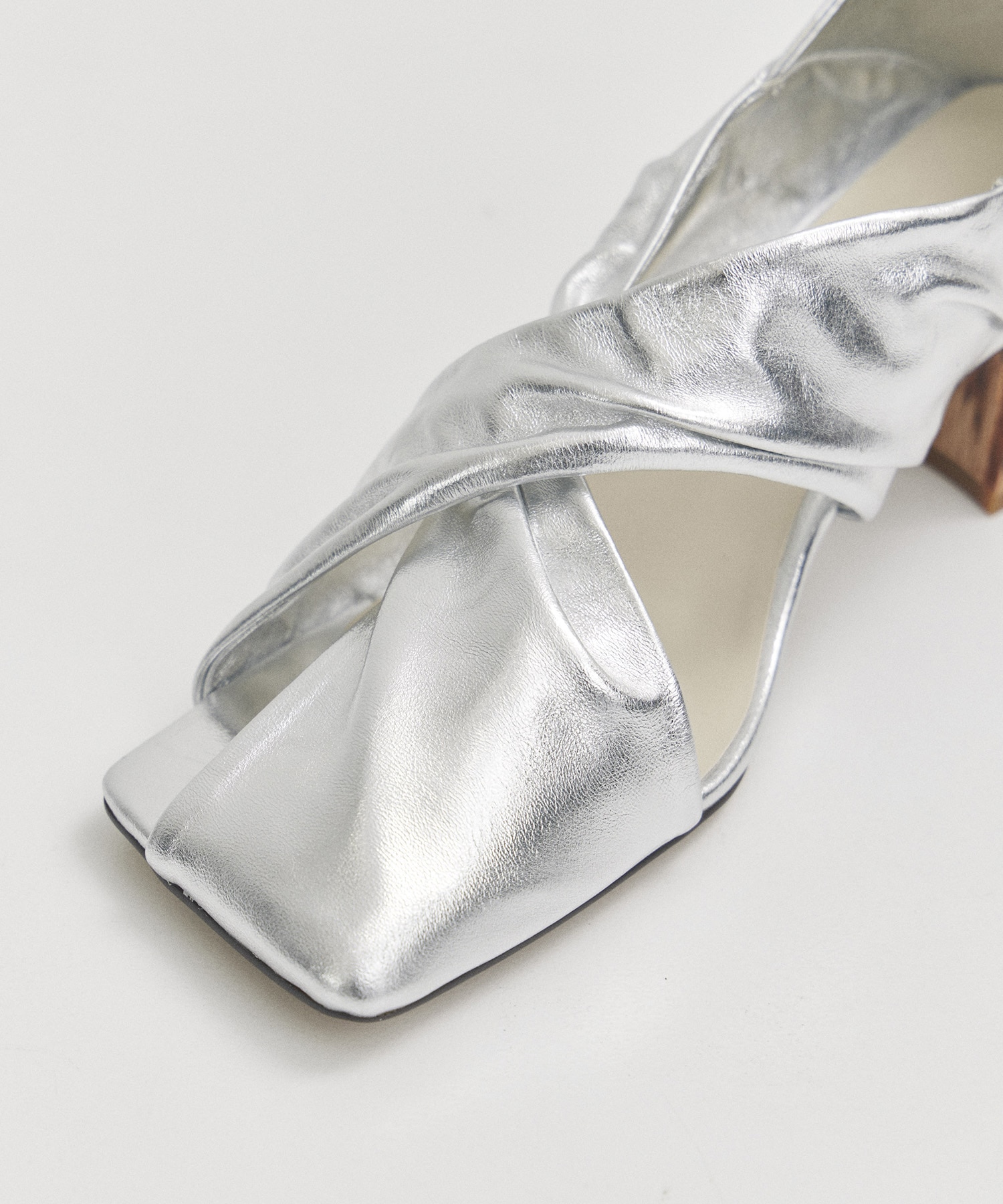 HEIDI LEATHER PUMPS ALM