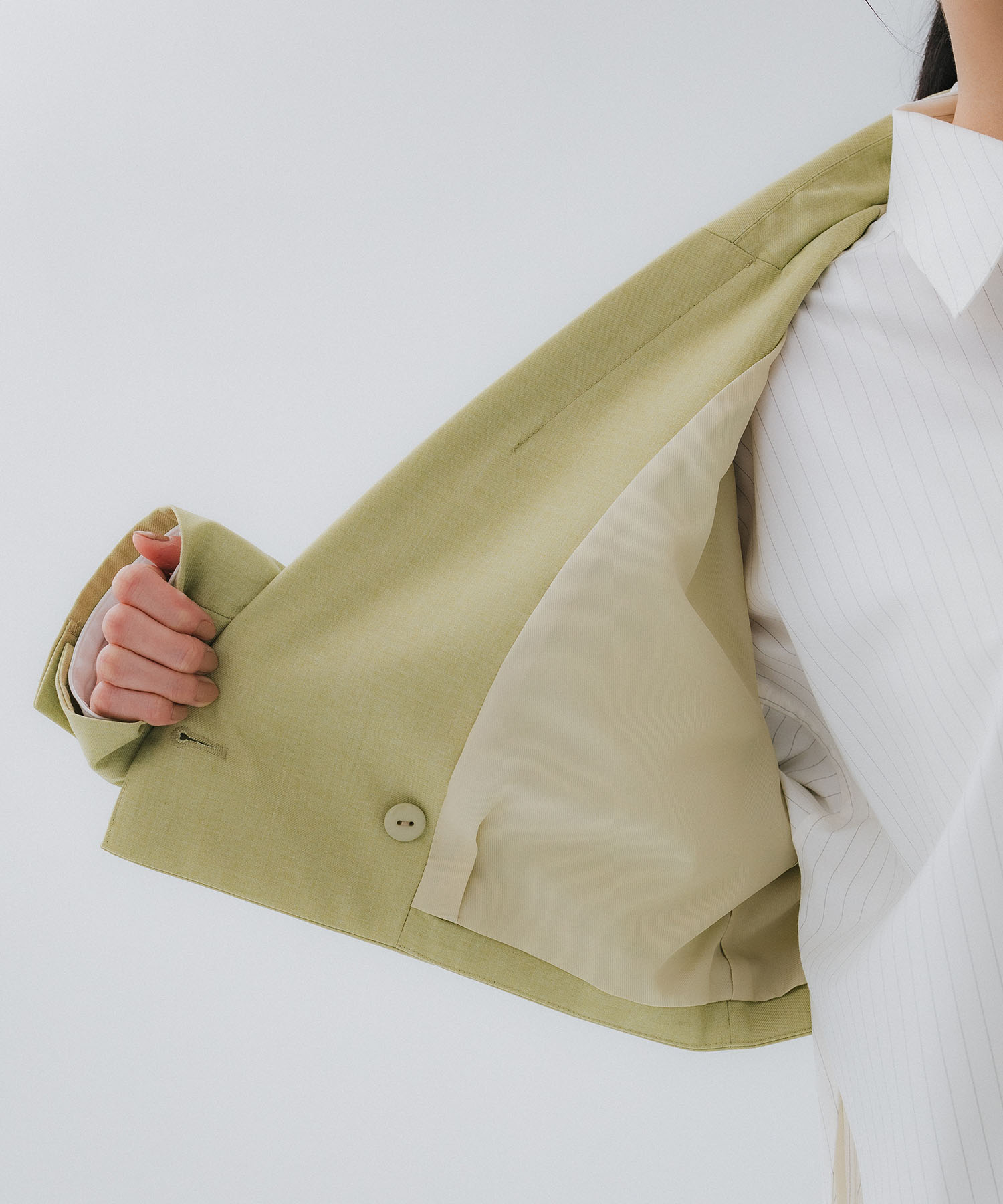 SHORT JACKET WITH PLEATS WRAP SKIRT AMERI
