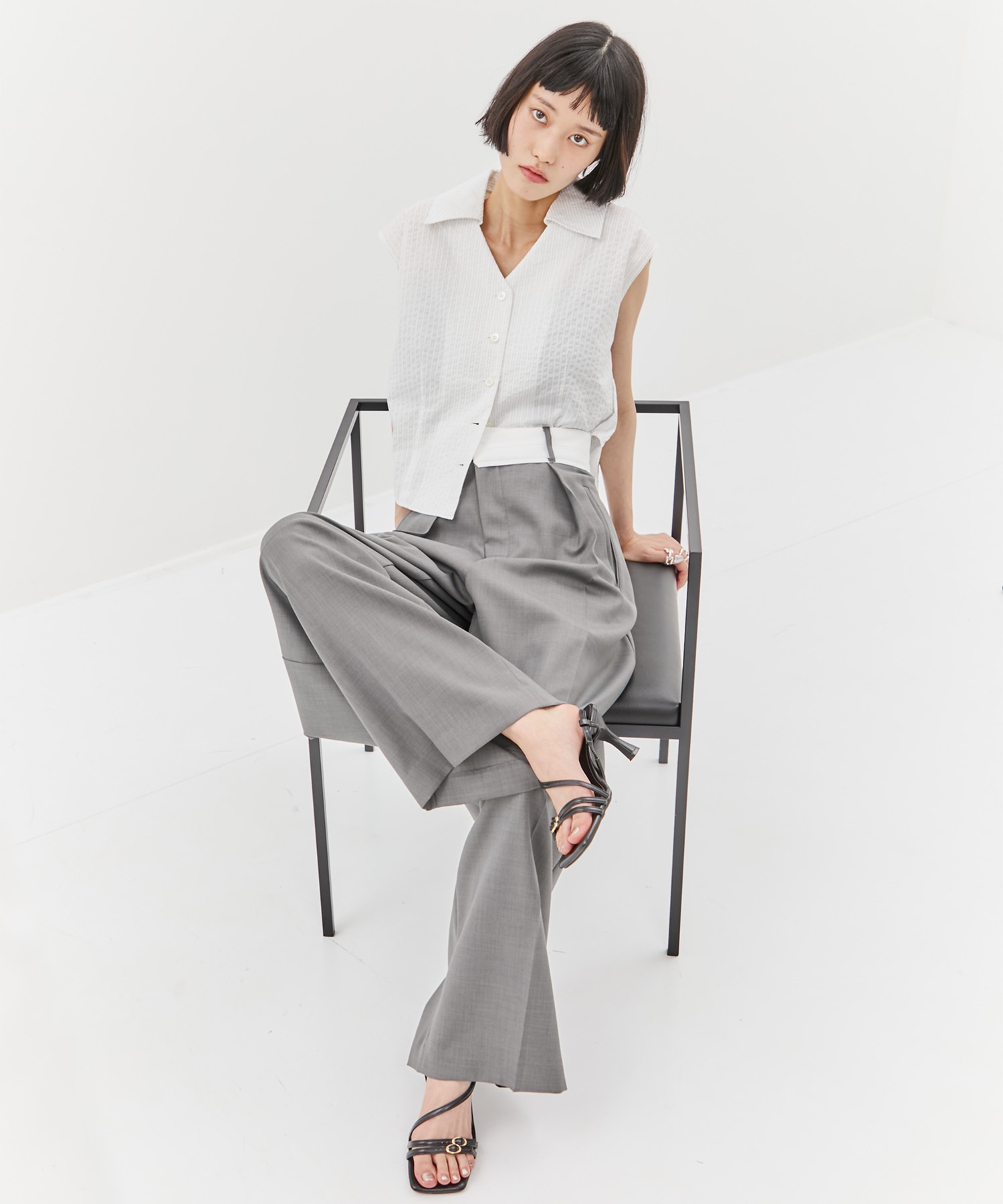 Seersucker Sleeveless Shirt STUDIOUS